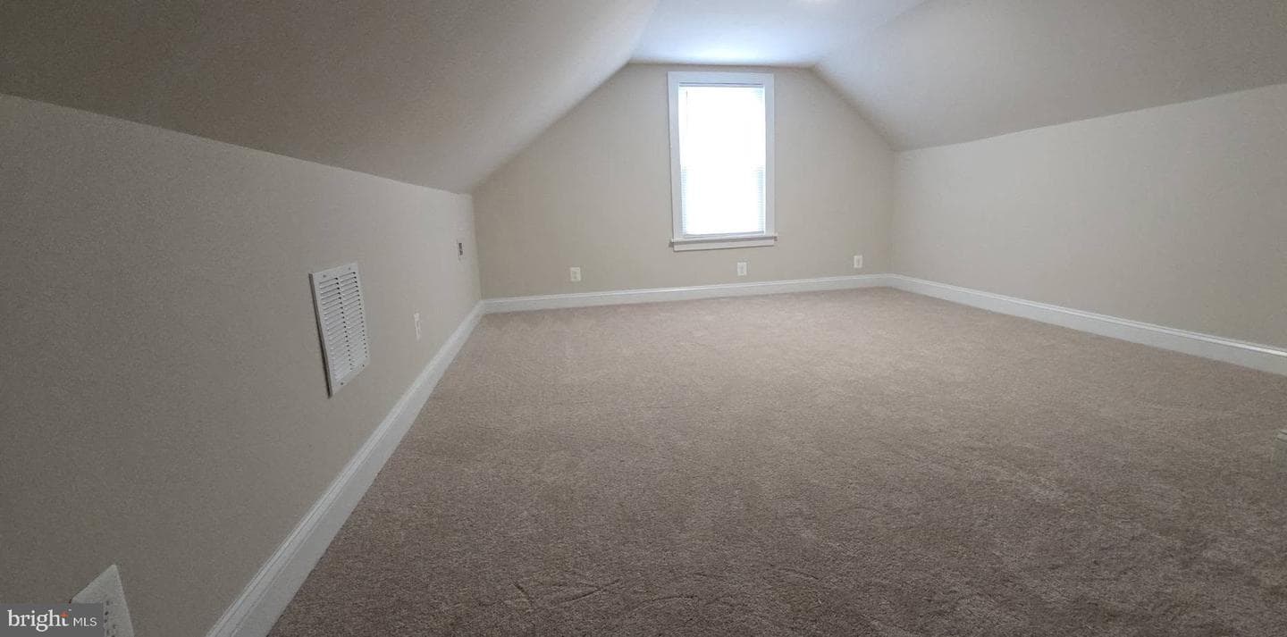 2329 Foster Avenue photo 30