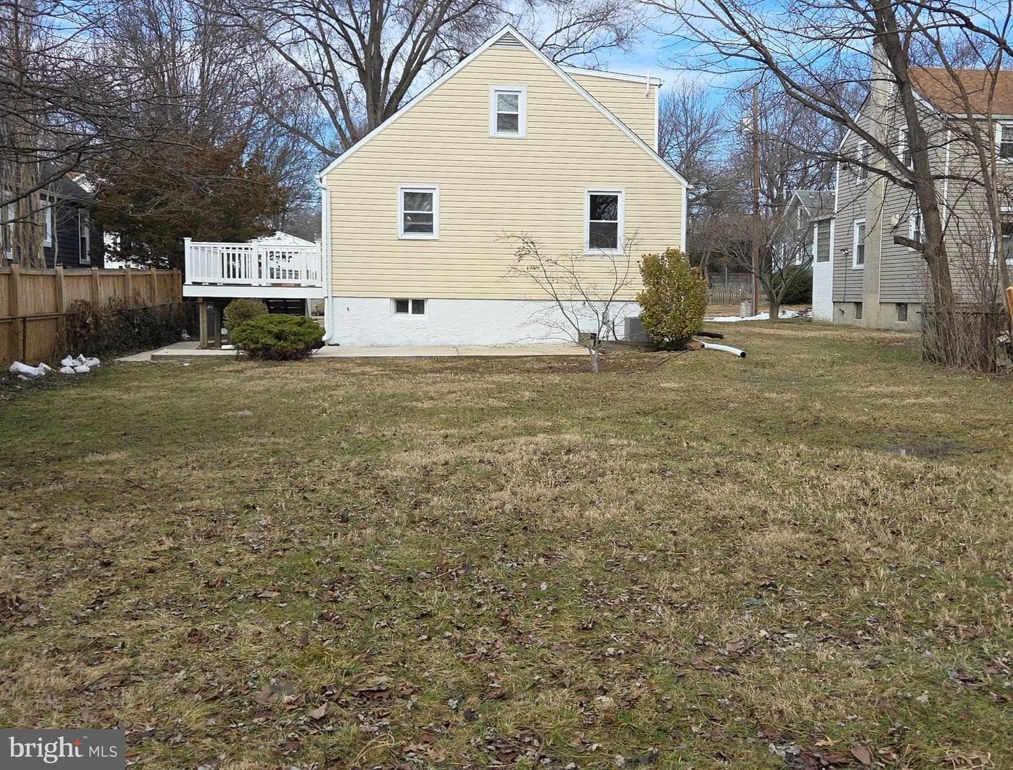 2329 Foster Avenue photo 9