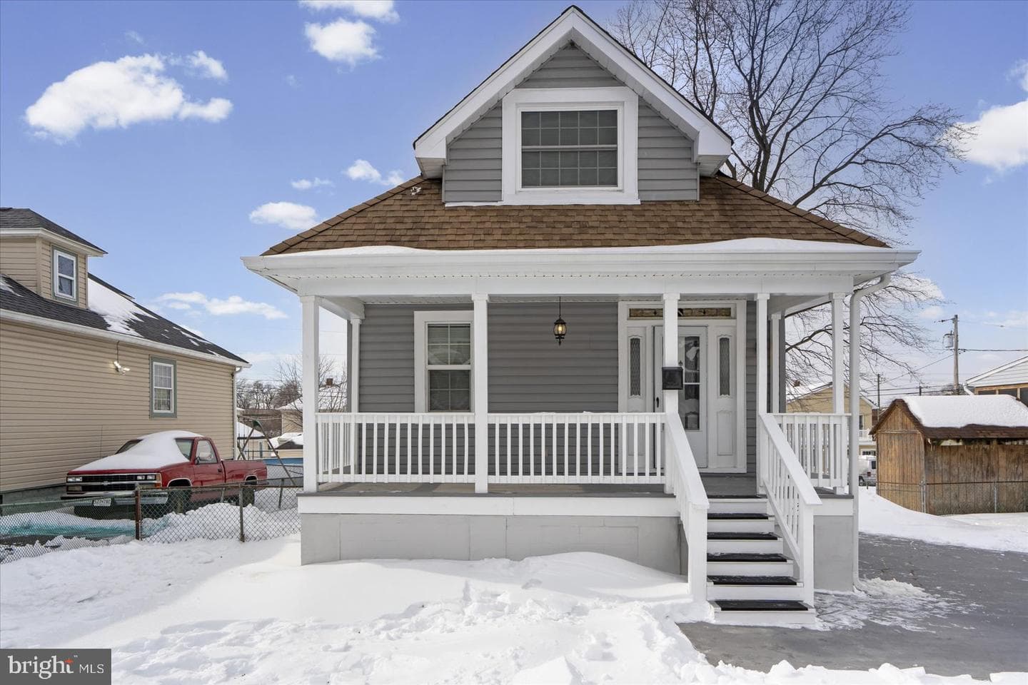 1818 Maxwell Avenue photo 2