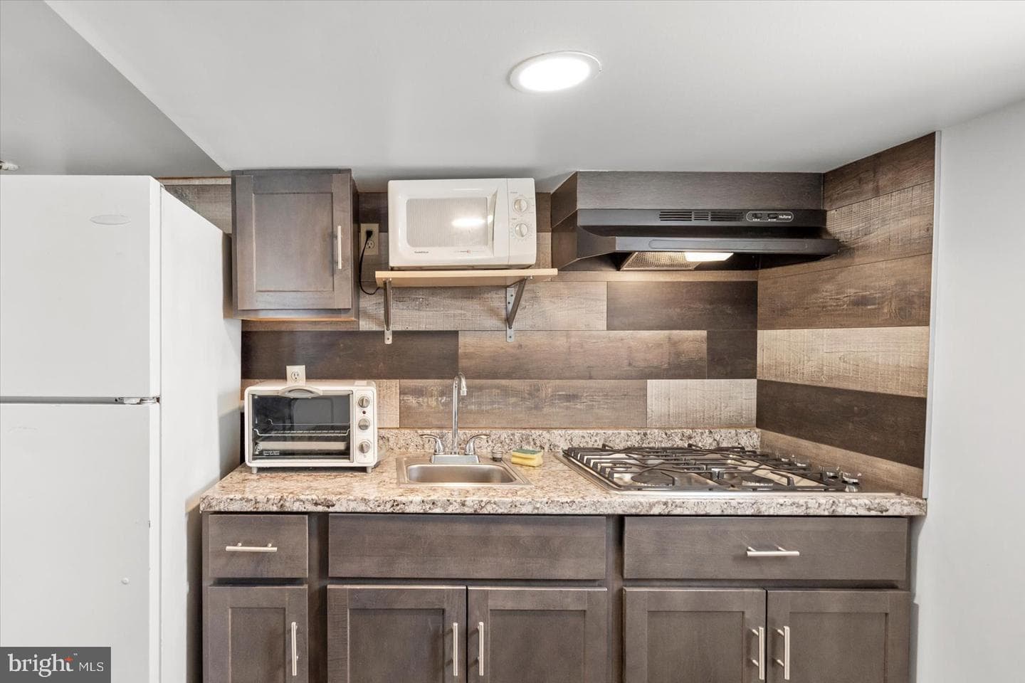 1818 Maxwell Avenue photo 31