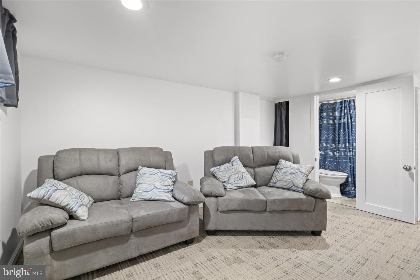 1818 Maxwell Avenue photo 36