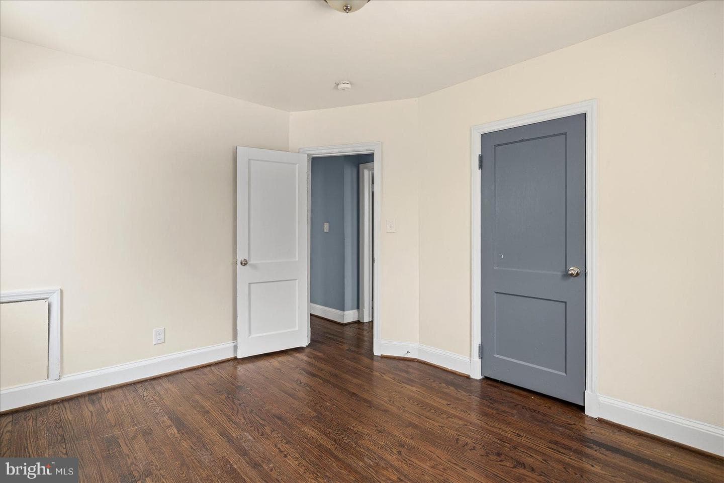7708 Middlesex Place photo 23