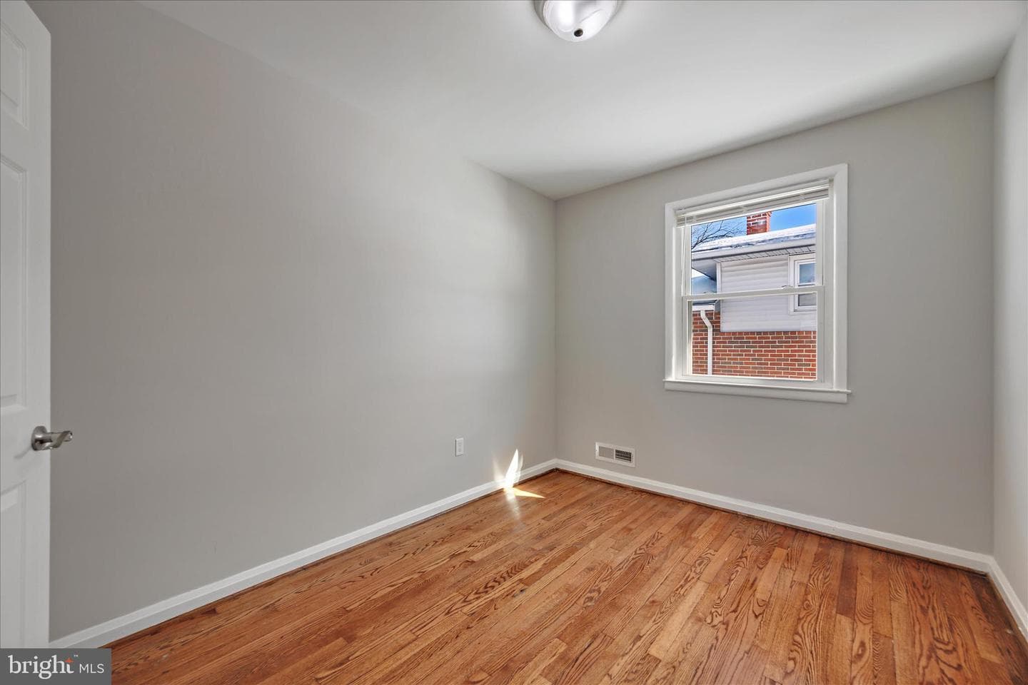 6513 Liberty Road photo 11
