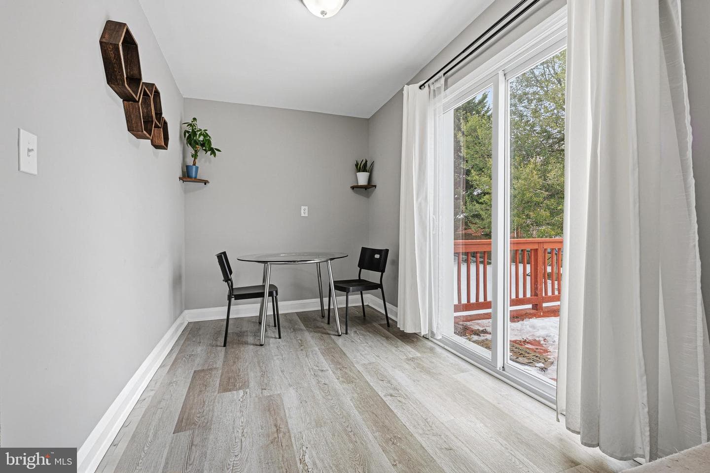 13 Virginia Avenue photo 10