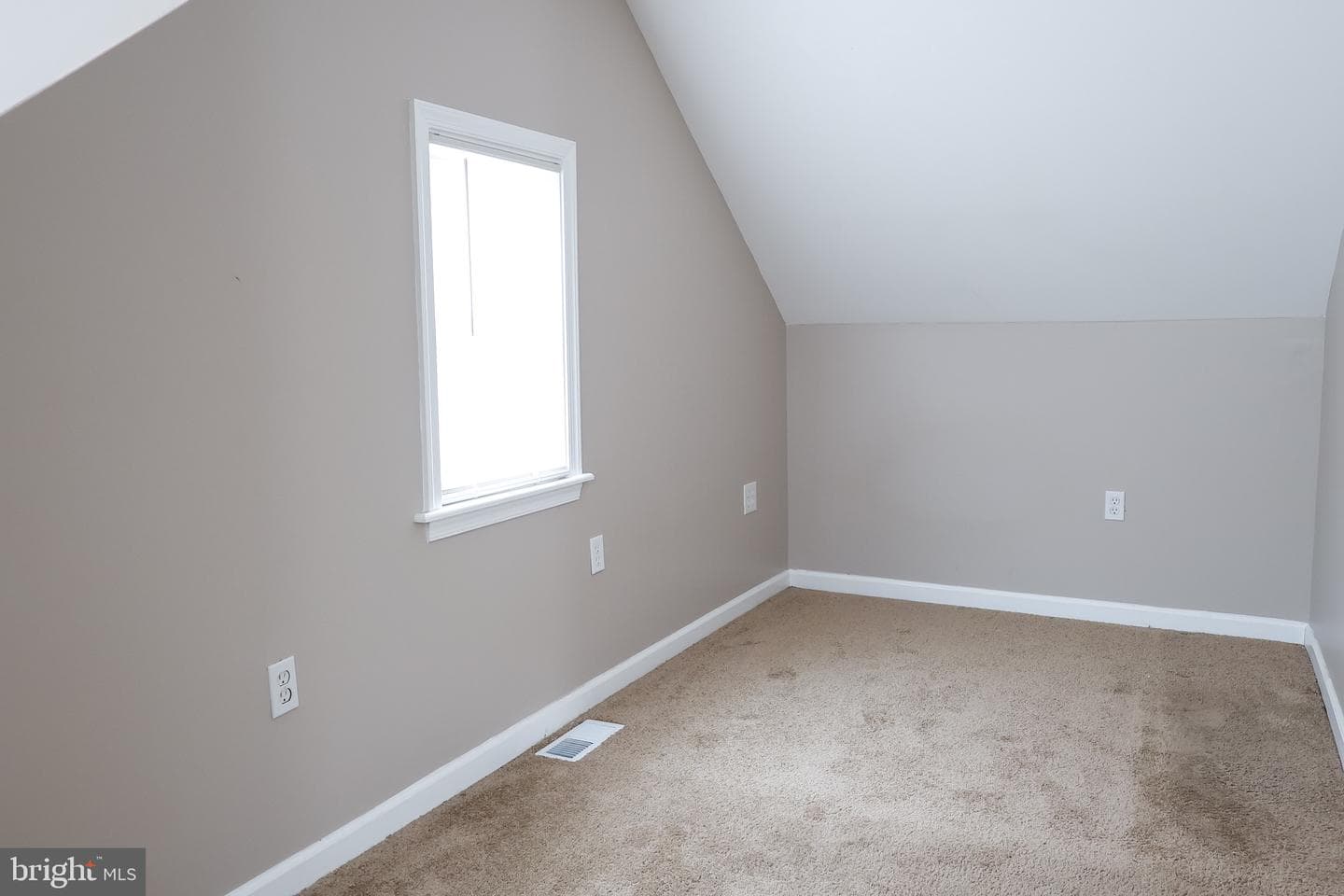 25 Mavista photo 10