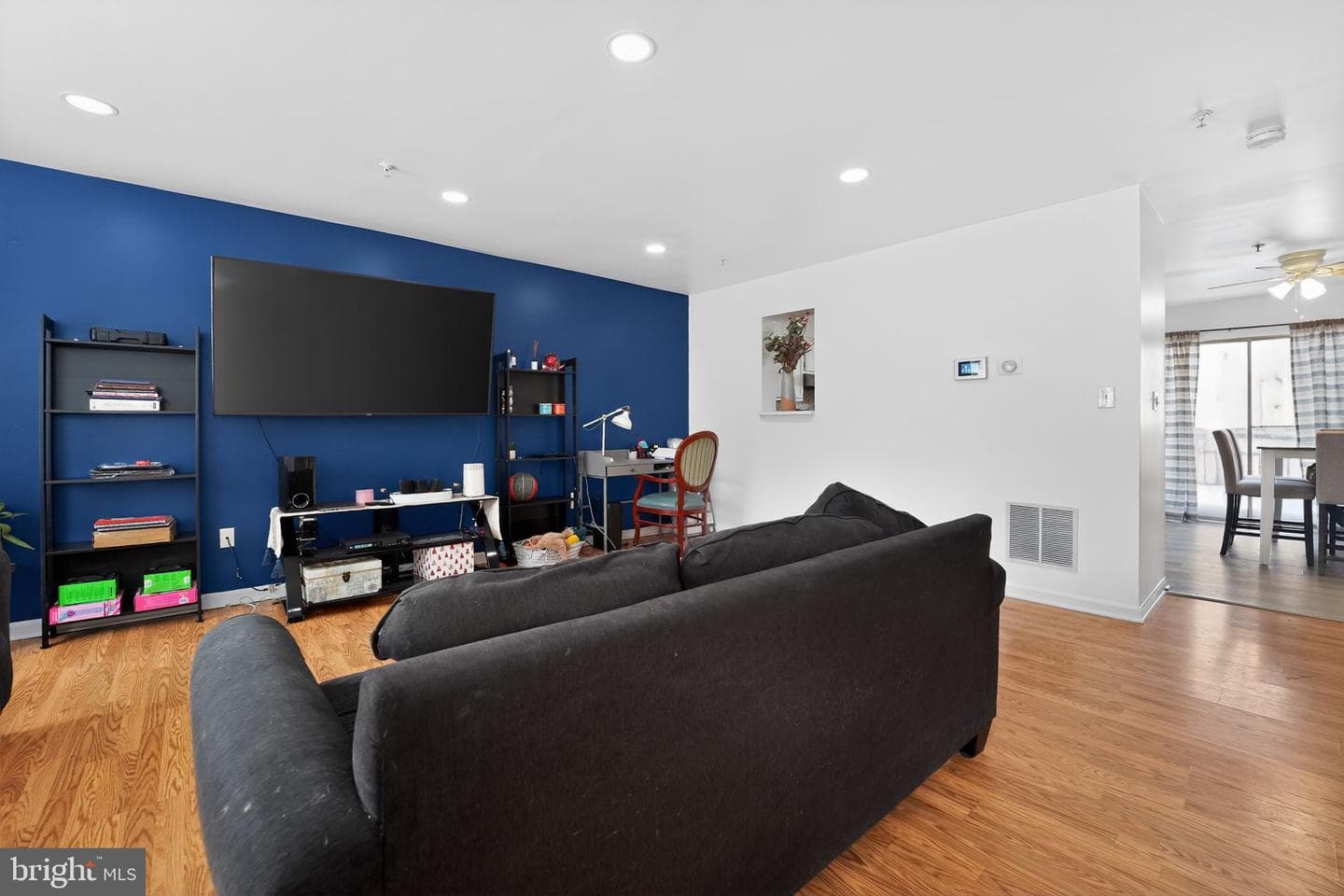 4717 Wainwright Circle photo 9