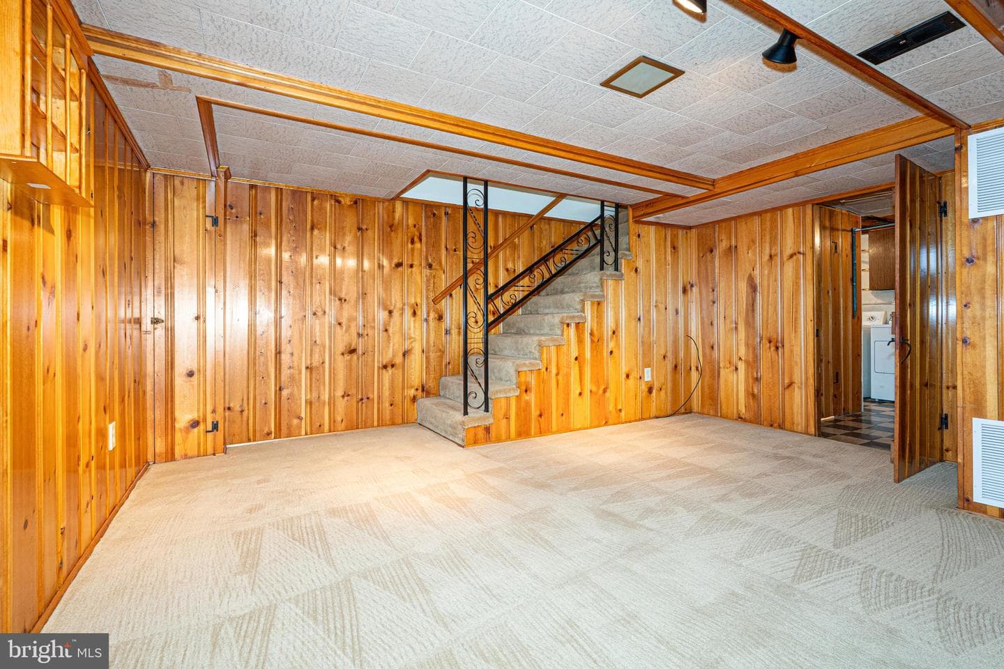 2734 Plainfield Road photo 20