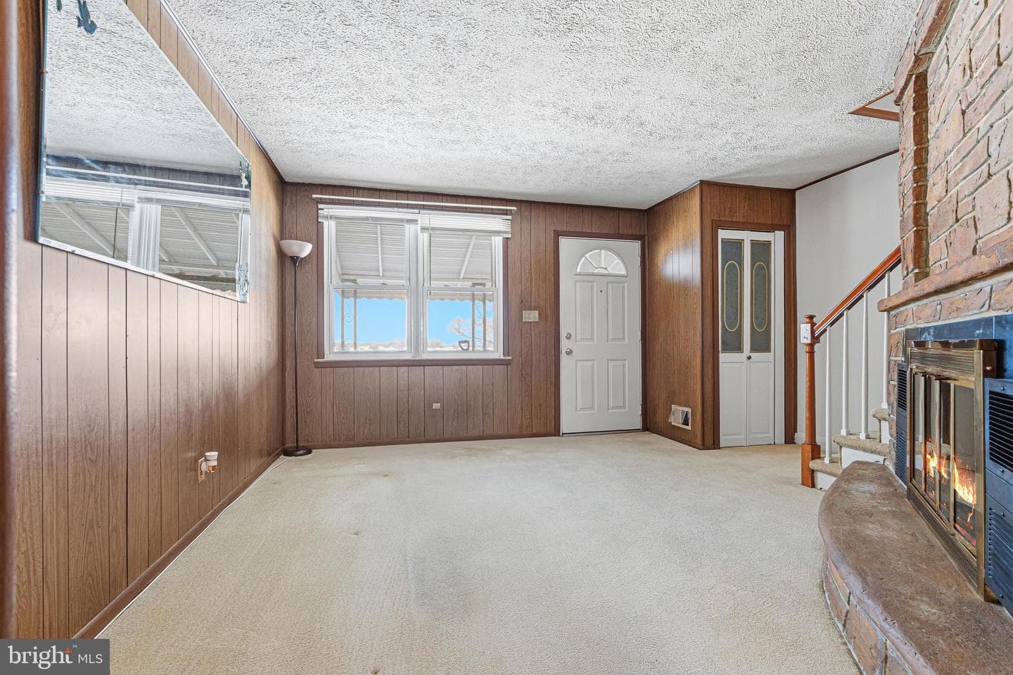 2734 Plainfield Road photo 8