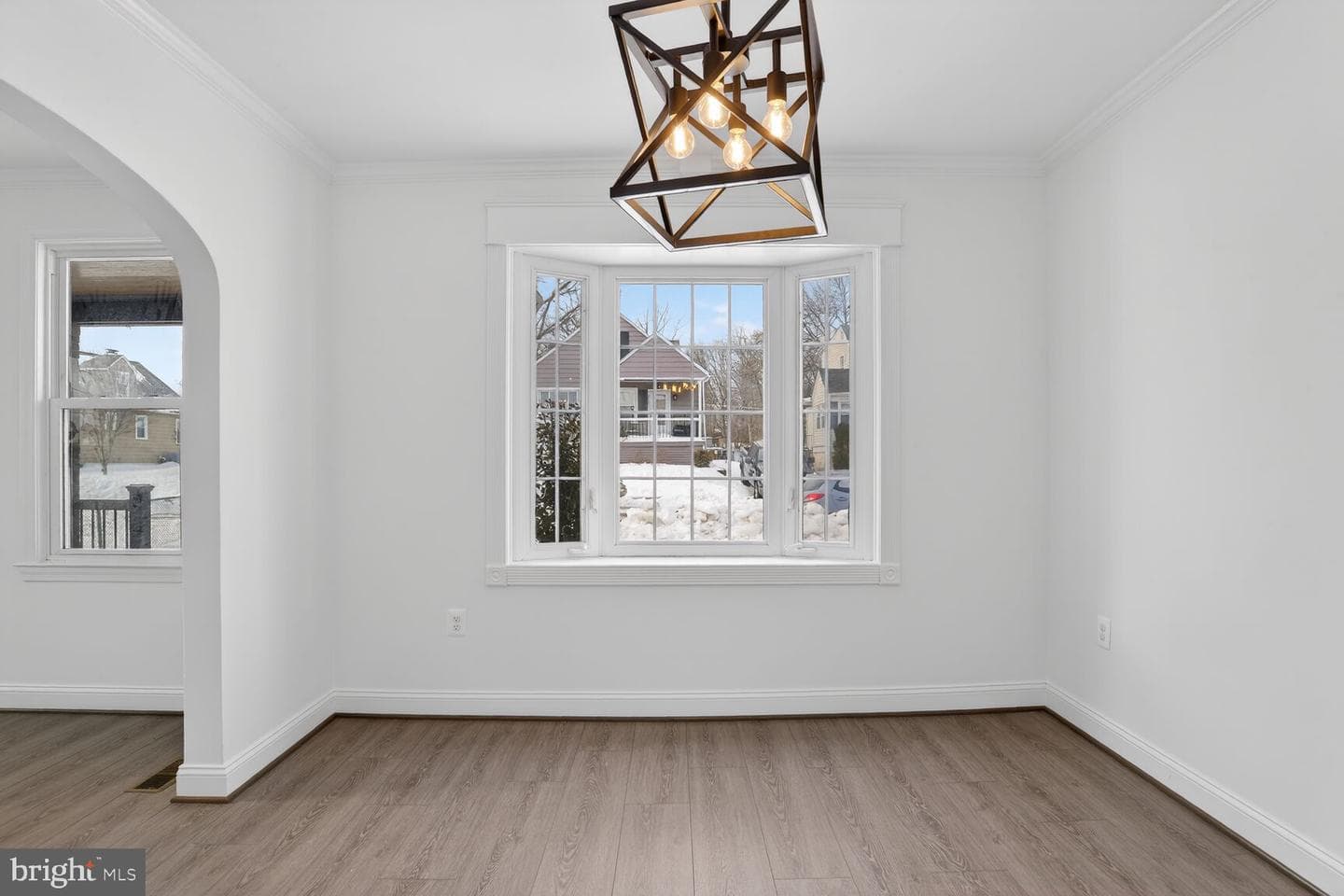 2932 Manns Avenue photo 3