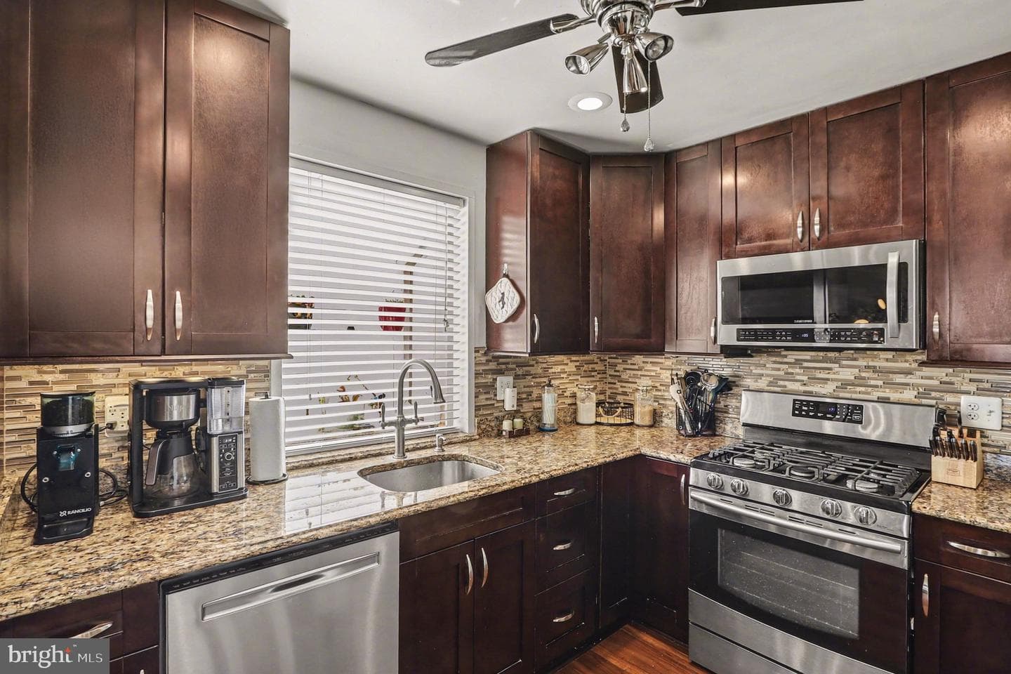 10414 Greentop Road photo 10