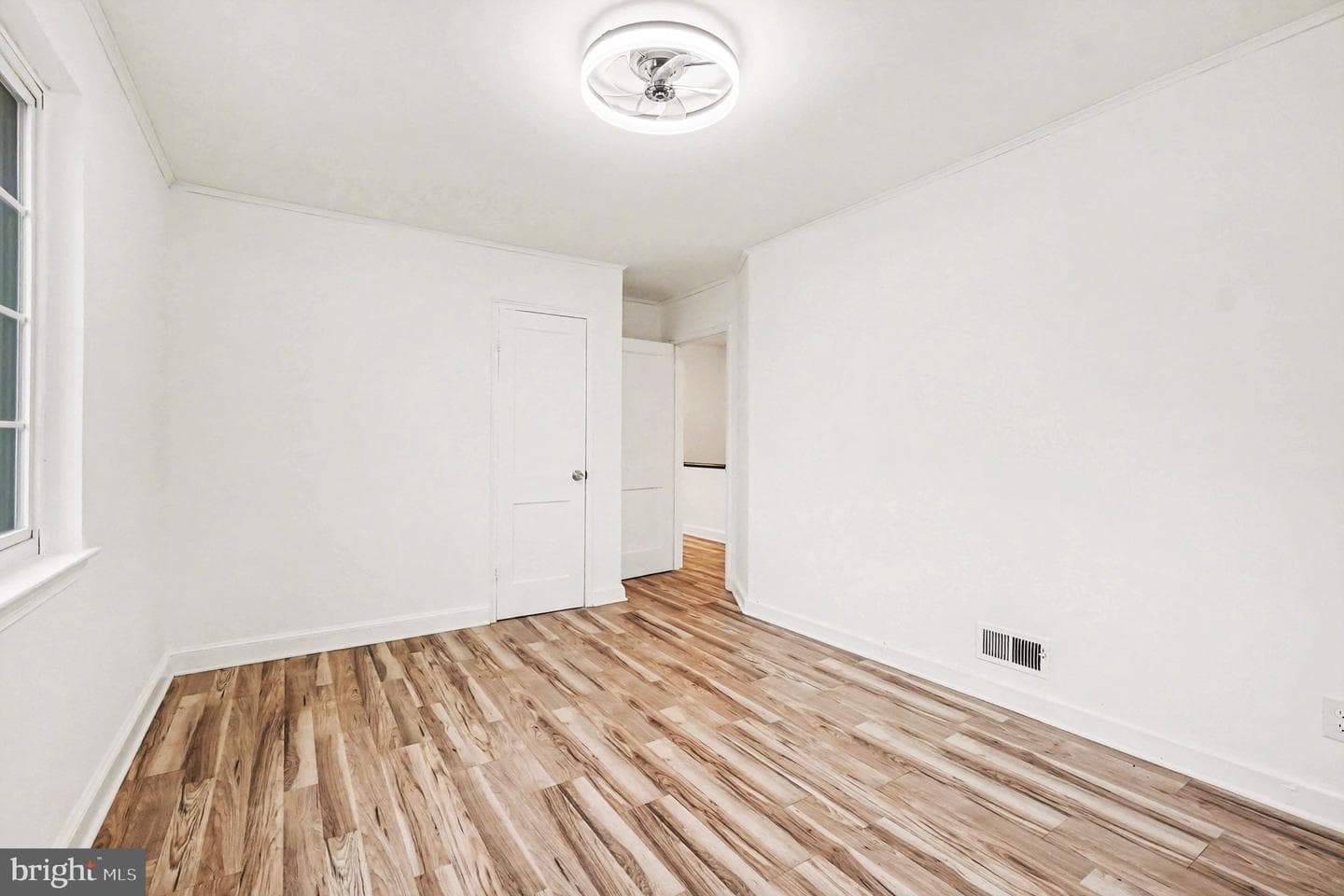 150 Marburth Avenue photo 20