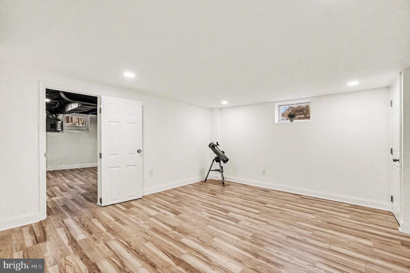 150 Marburth Avenue photo 24