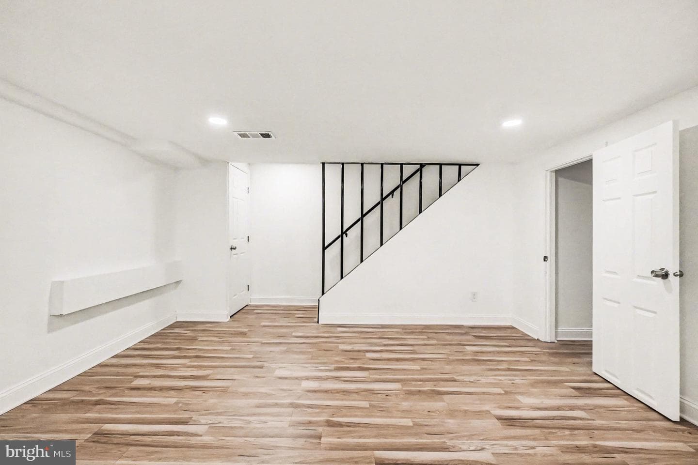 150 Marburth Avenue photo 26