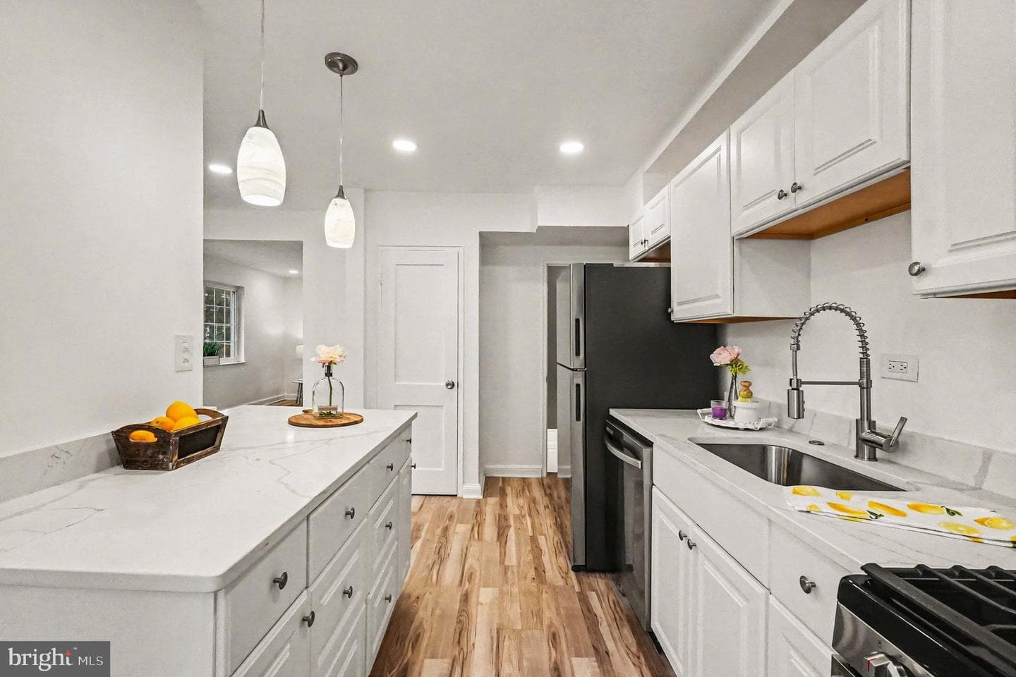 150 Marburth Avenue photo 7