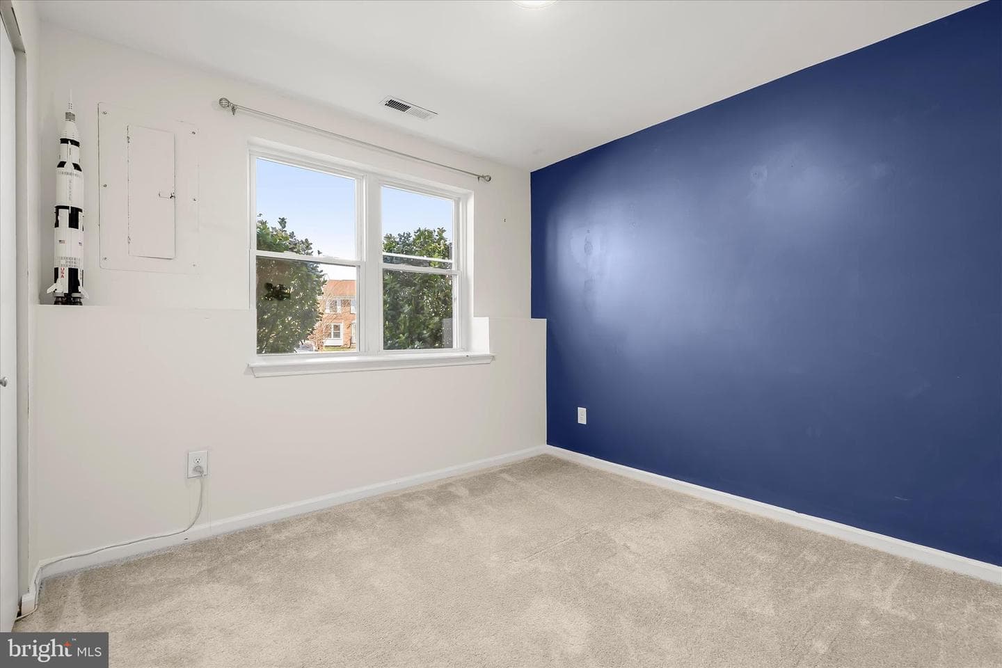 8624 Castlemill Circle photo 22