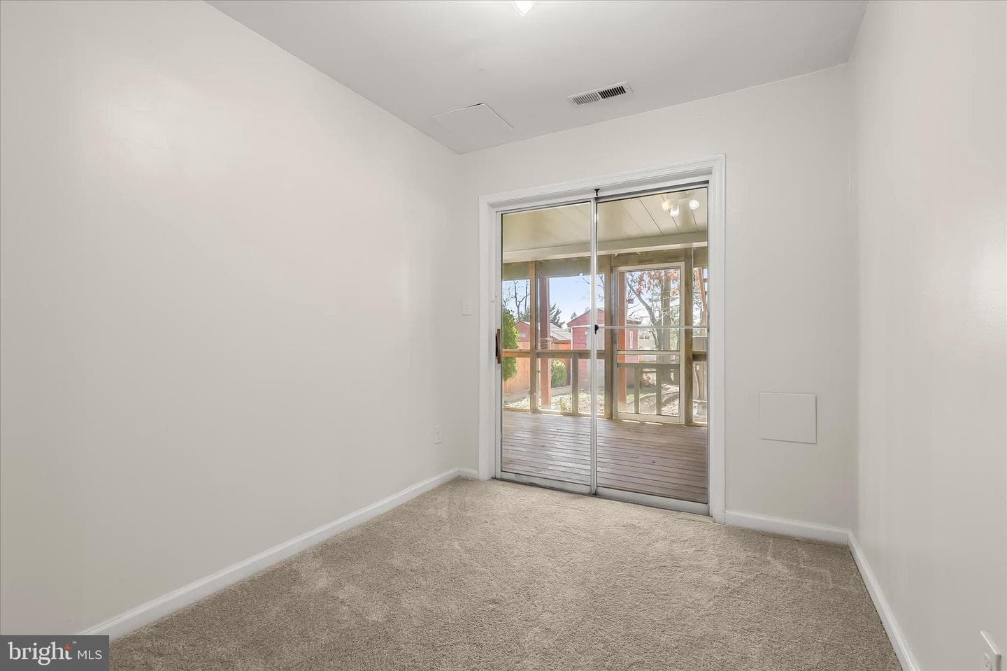 8624 Castlemill Circle photo 24