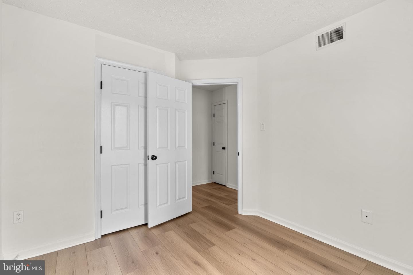 8276 Berryfield Drive photo 28