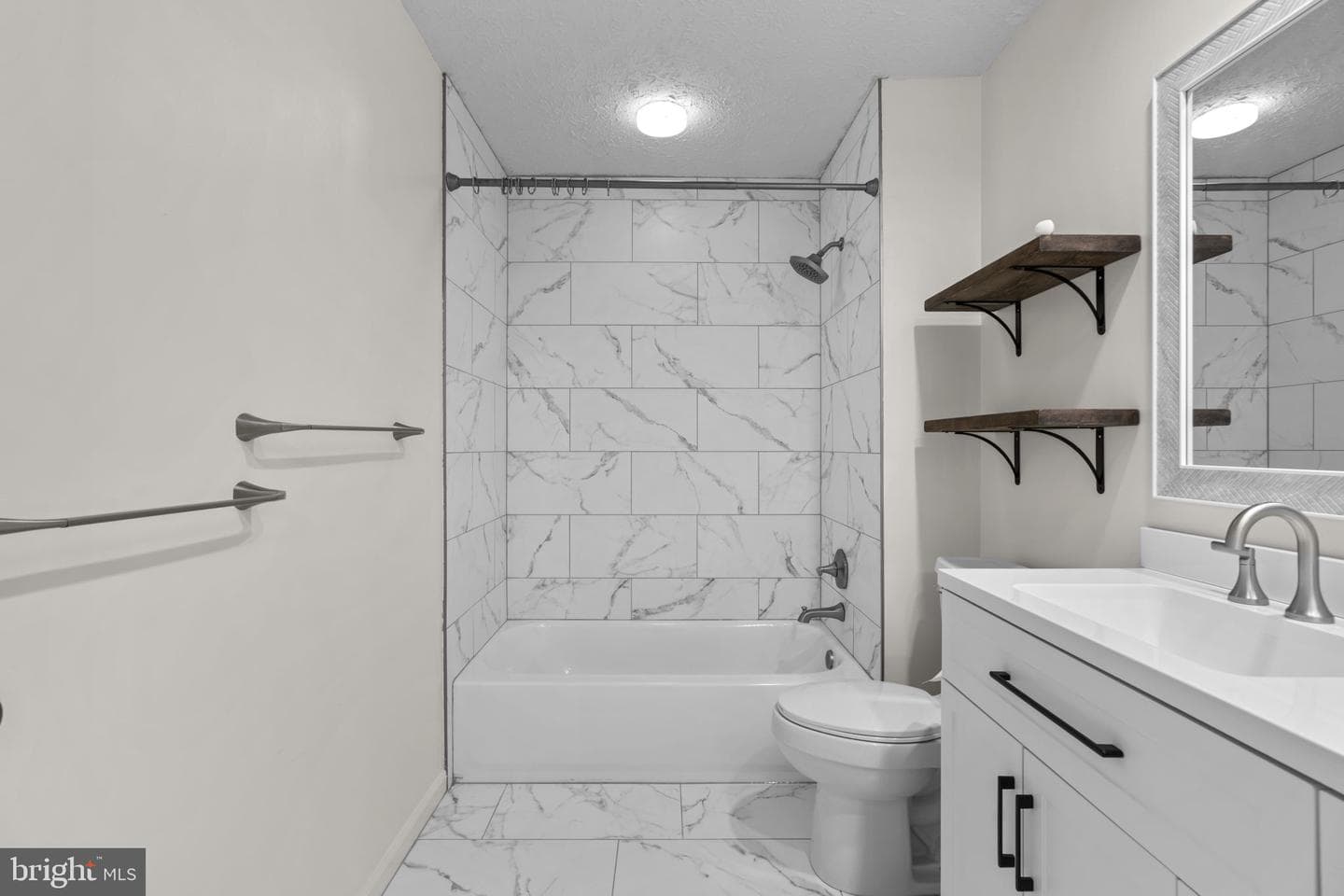 8276 Berryfield Drive photo 32