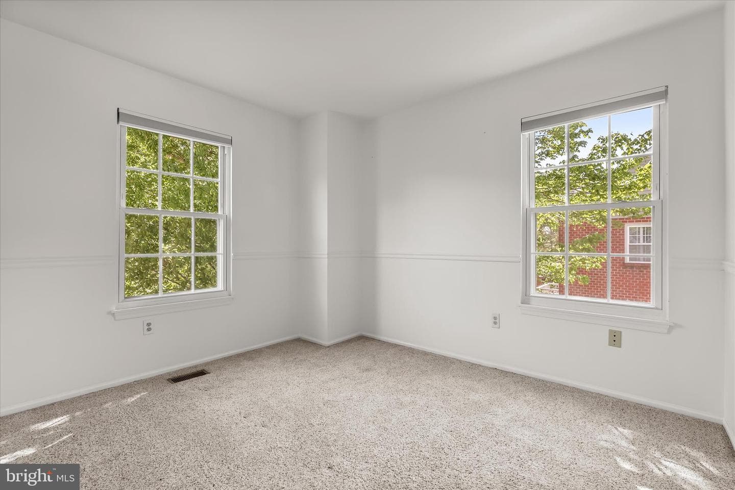 4016 Forest Valley photo 39