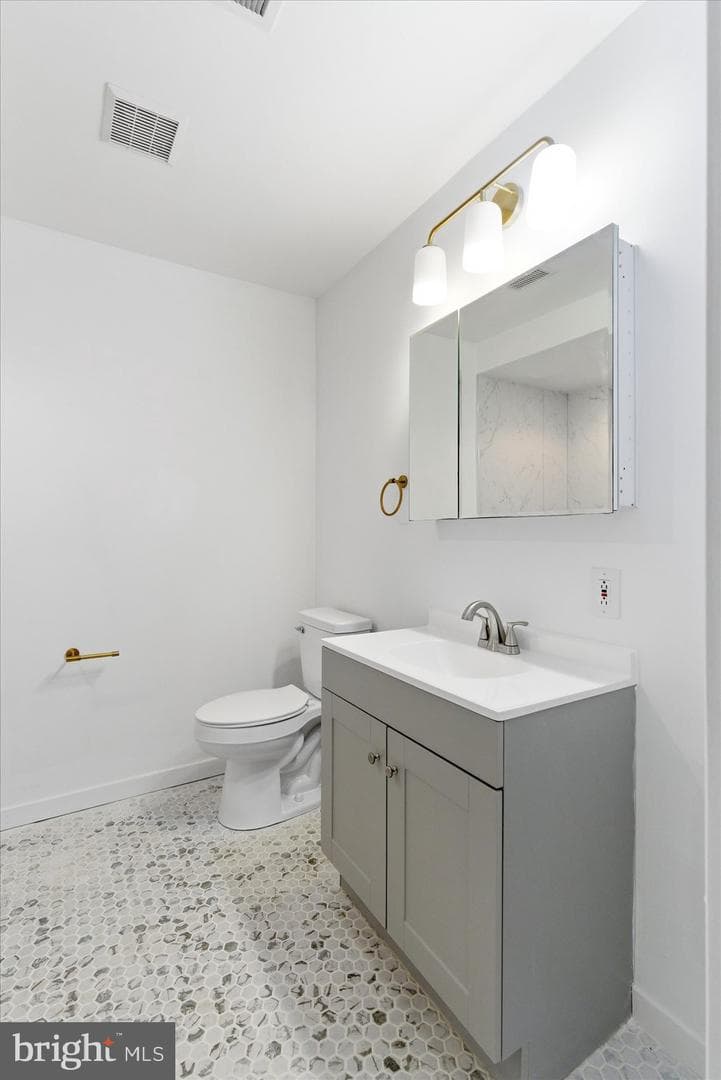 6 Babette Court photo 14