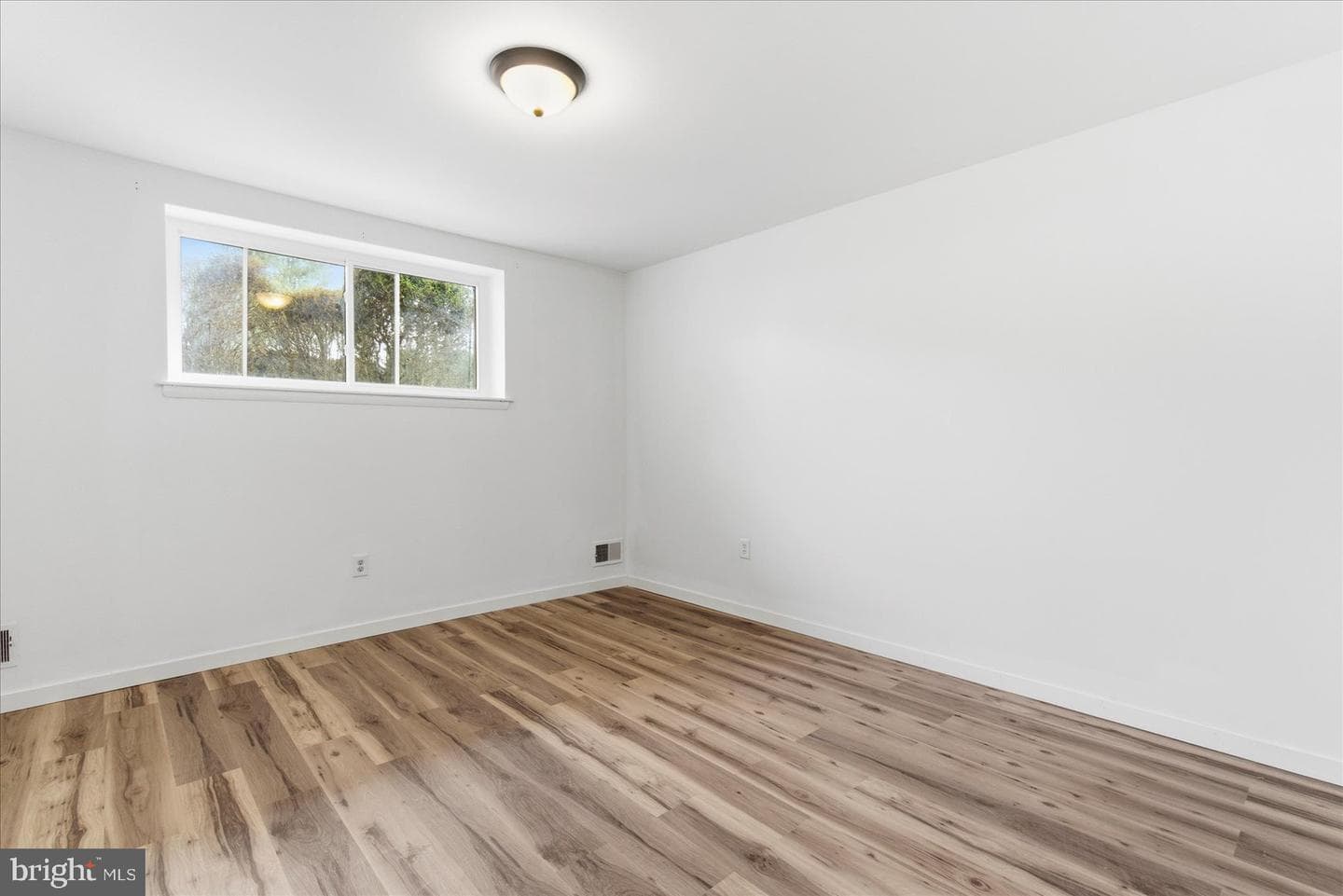6 Babette Court photo 25