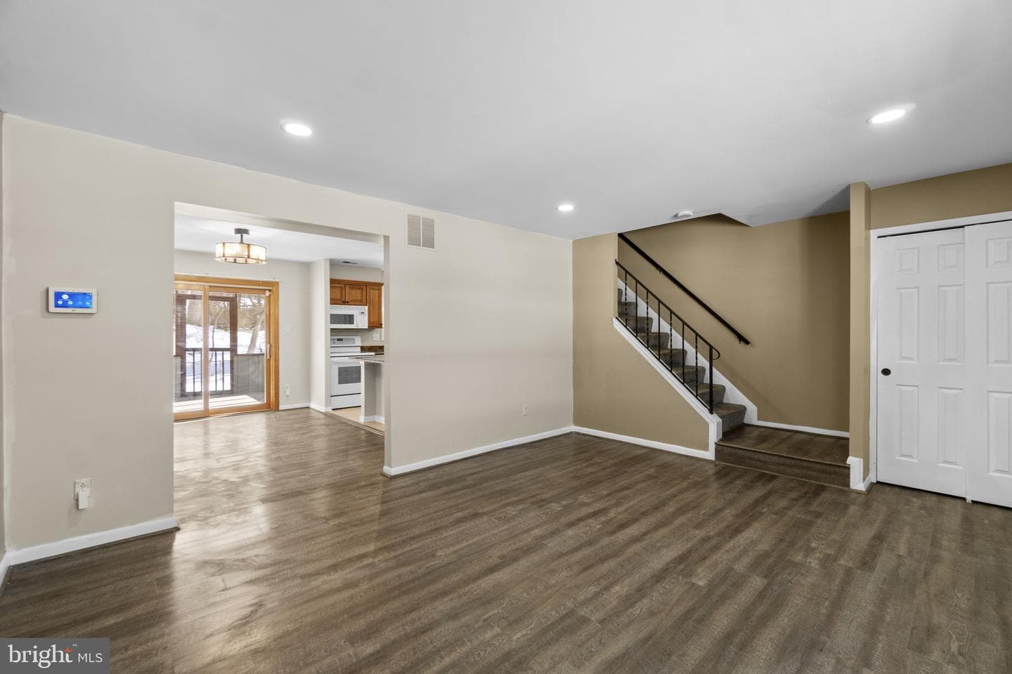 241 Cedarmere Circle photo 3