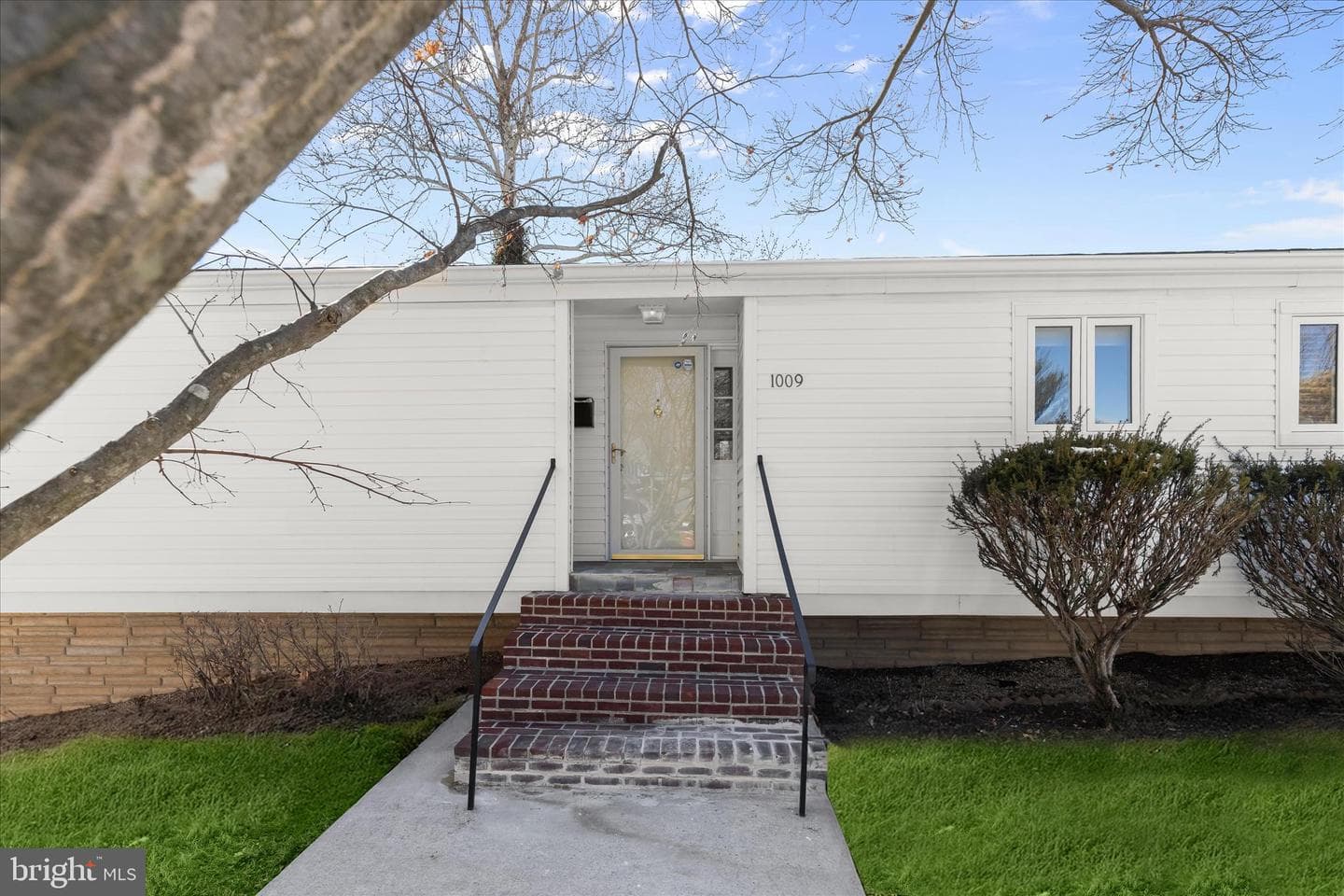 1009 Flagtree Lane photo 2