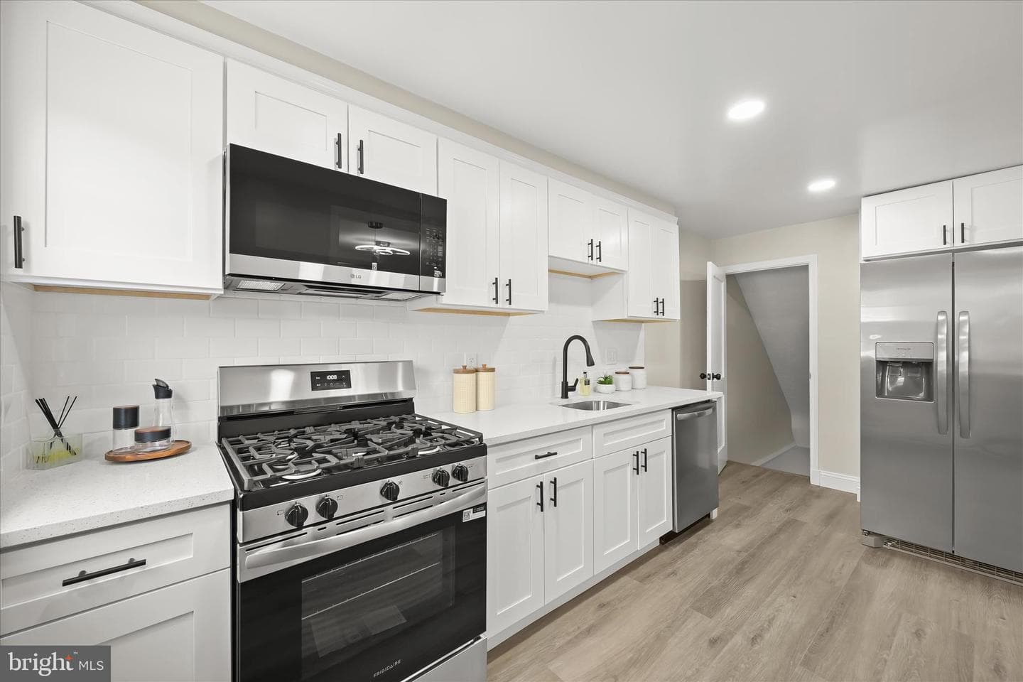 1531 Clairidge Road photo 10