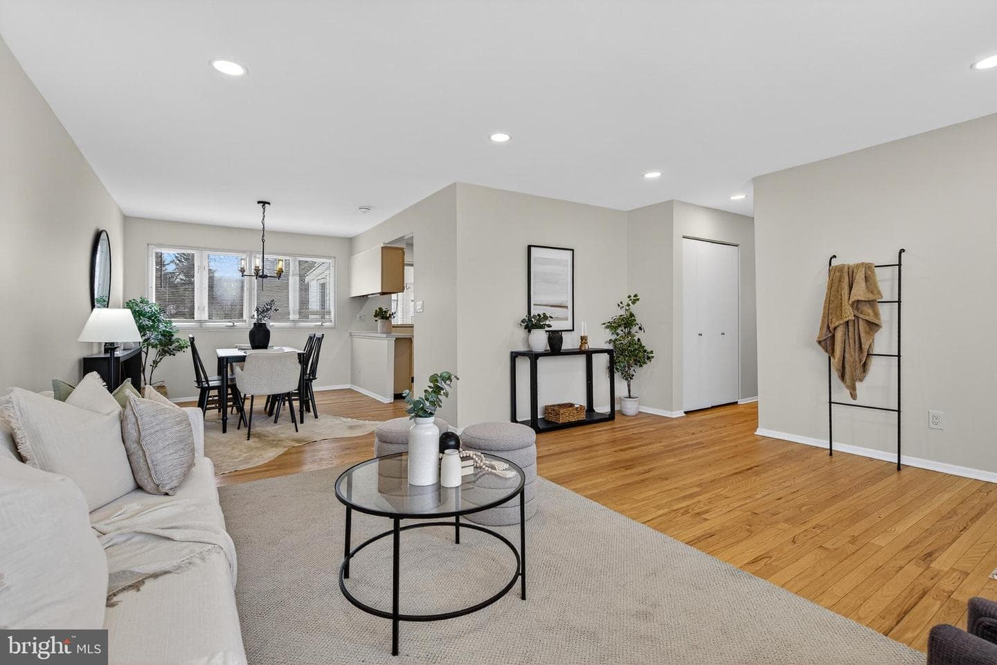 9223 Sandra Park Road photo 2