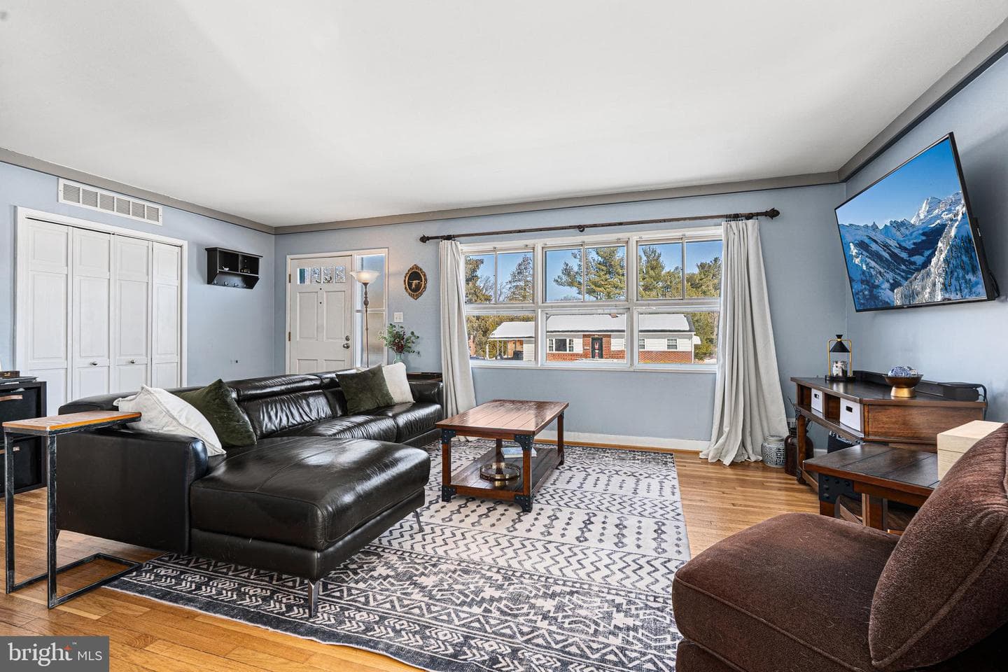 301 Deep Dale Drive photo 8