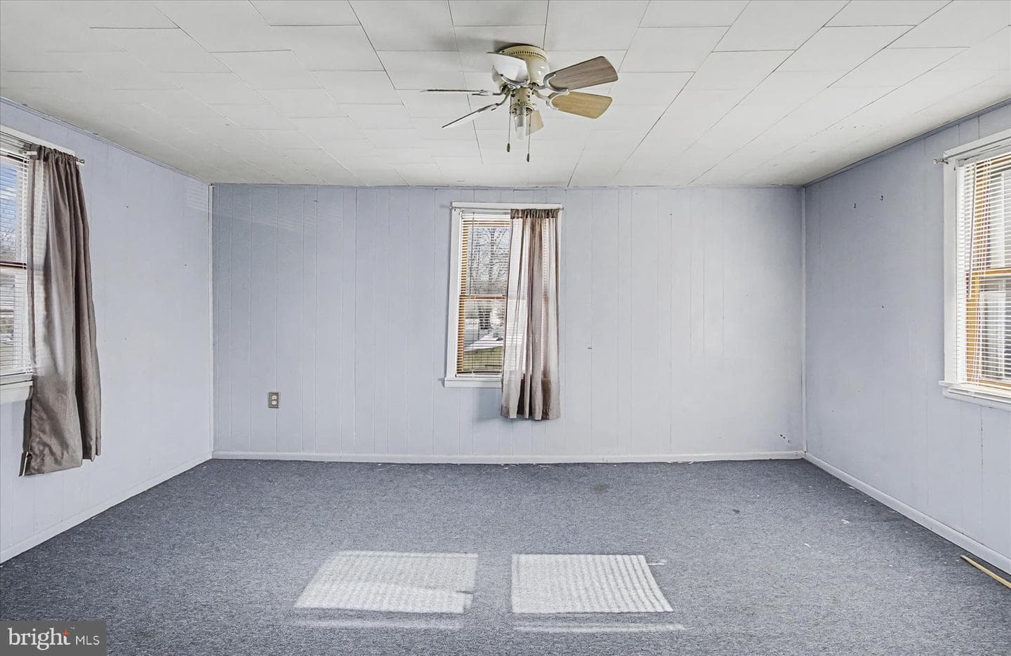 2707 Sparrows Point Road photo 27