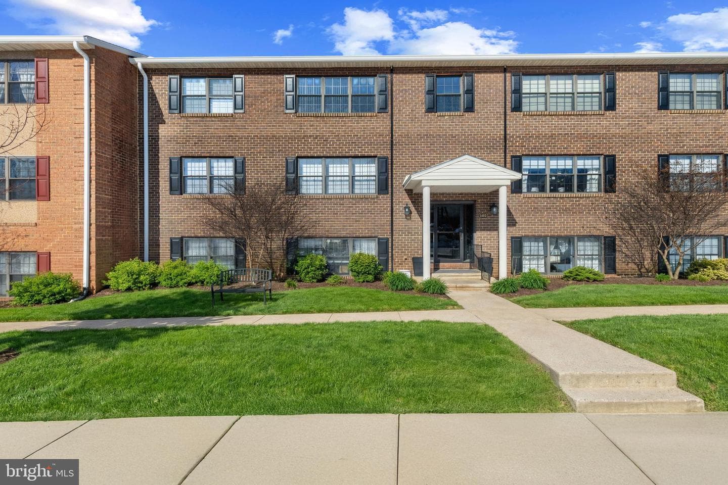 102 Swarthmore Dr #102a photo 1