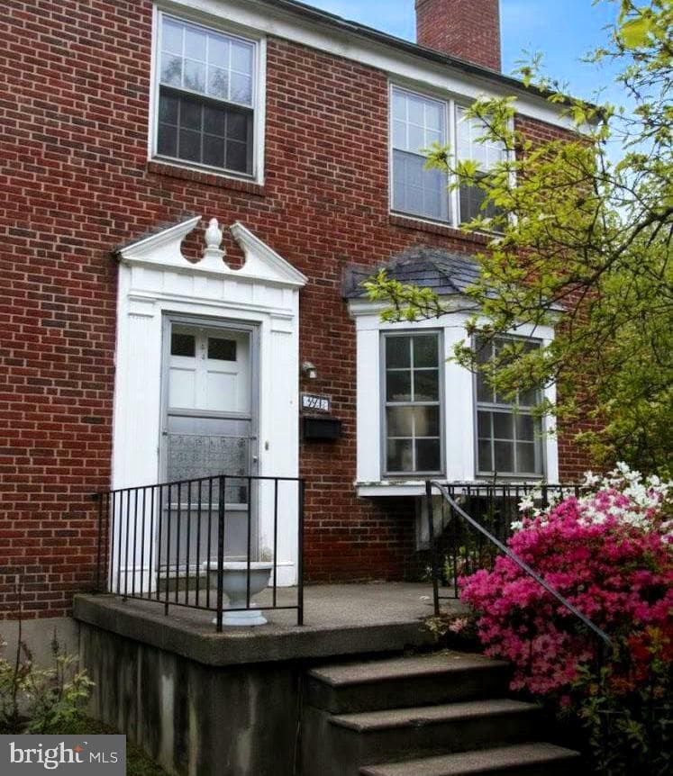 1102 Harwall photo 1