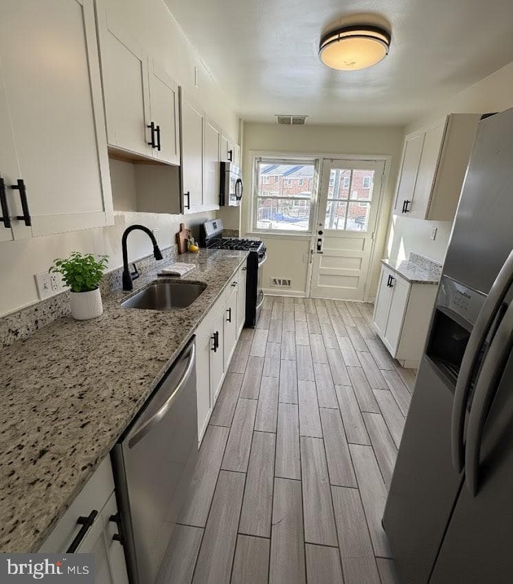 1102 Harwall photo 2