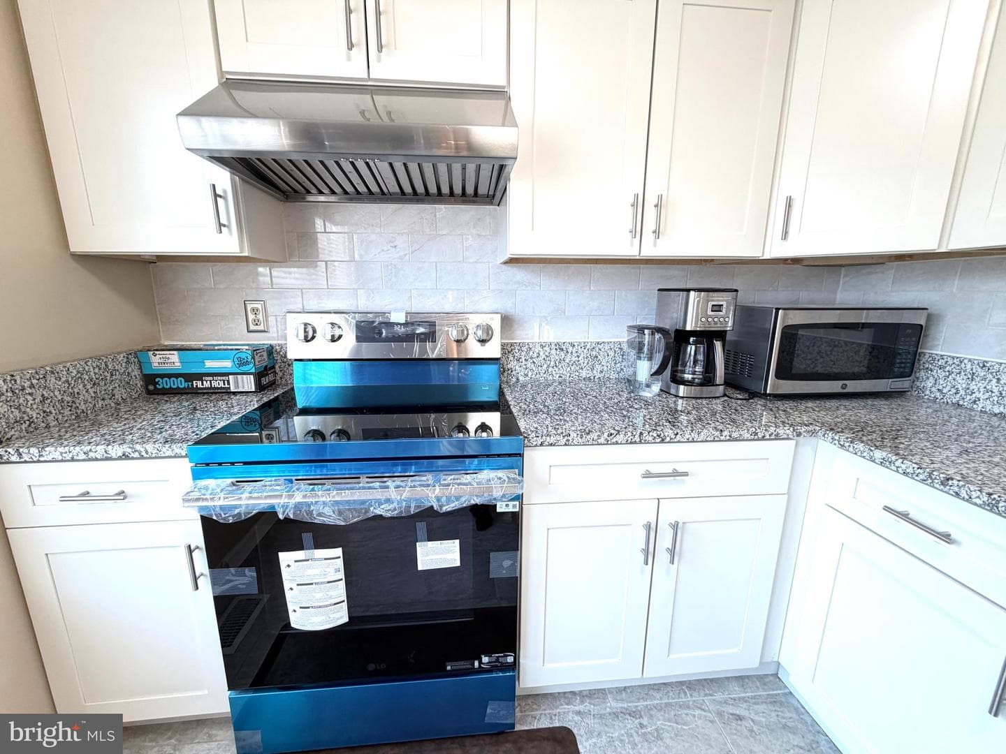 8 Hardwood Drive photo 6