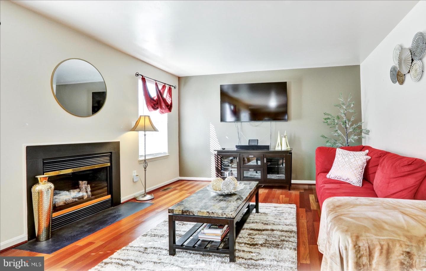 4305 Silver Spring Road photo 4
