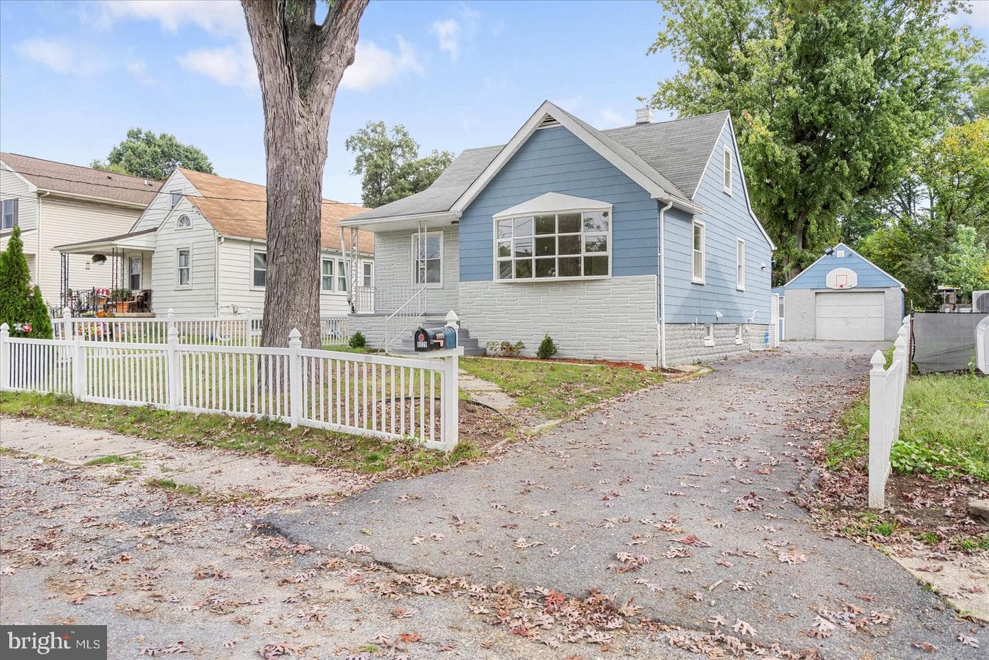 8029 Duvall Avenue photo 2