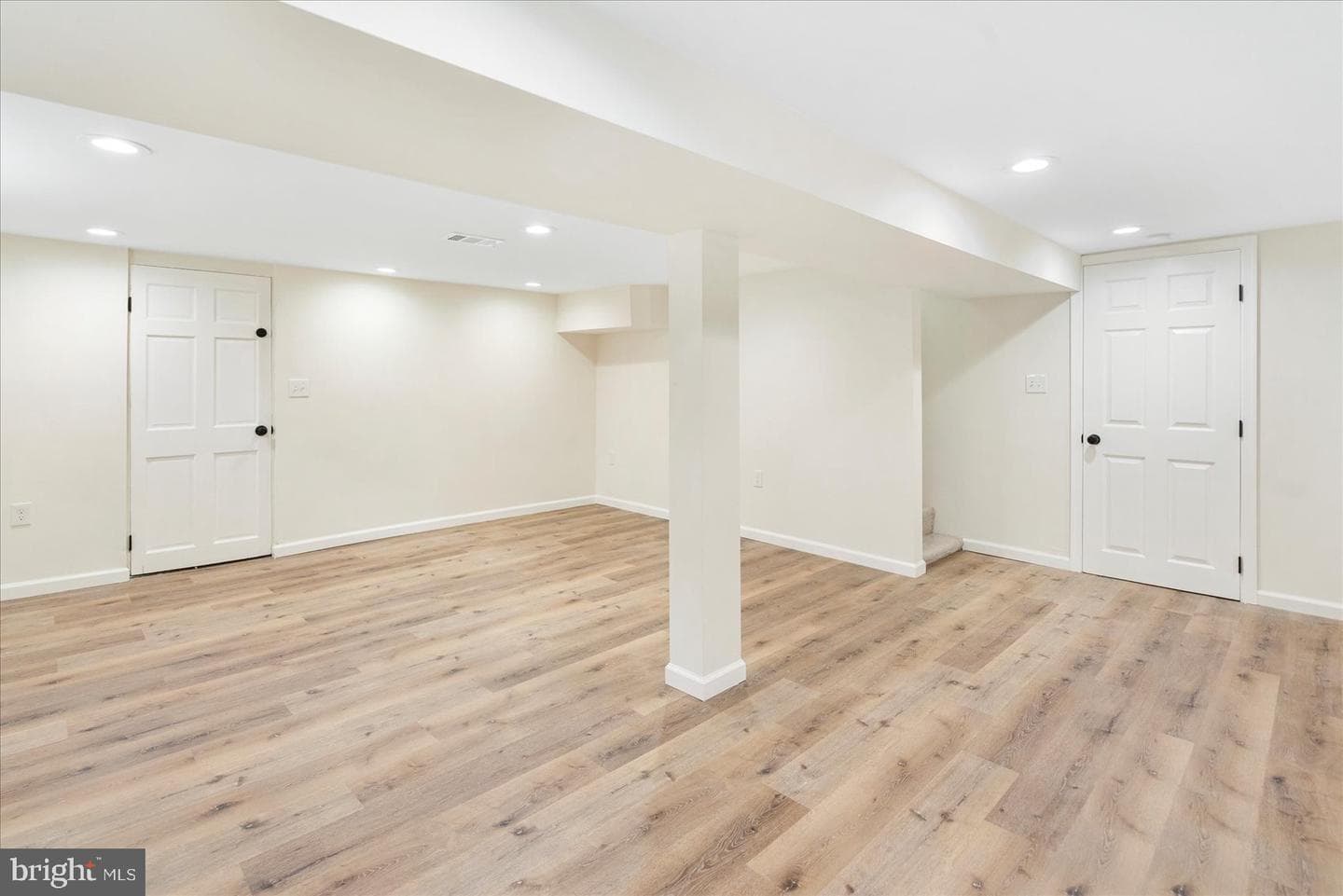 8029 Duvall Avenue photo 20