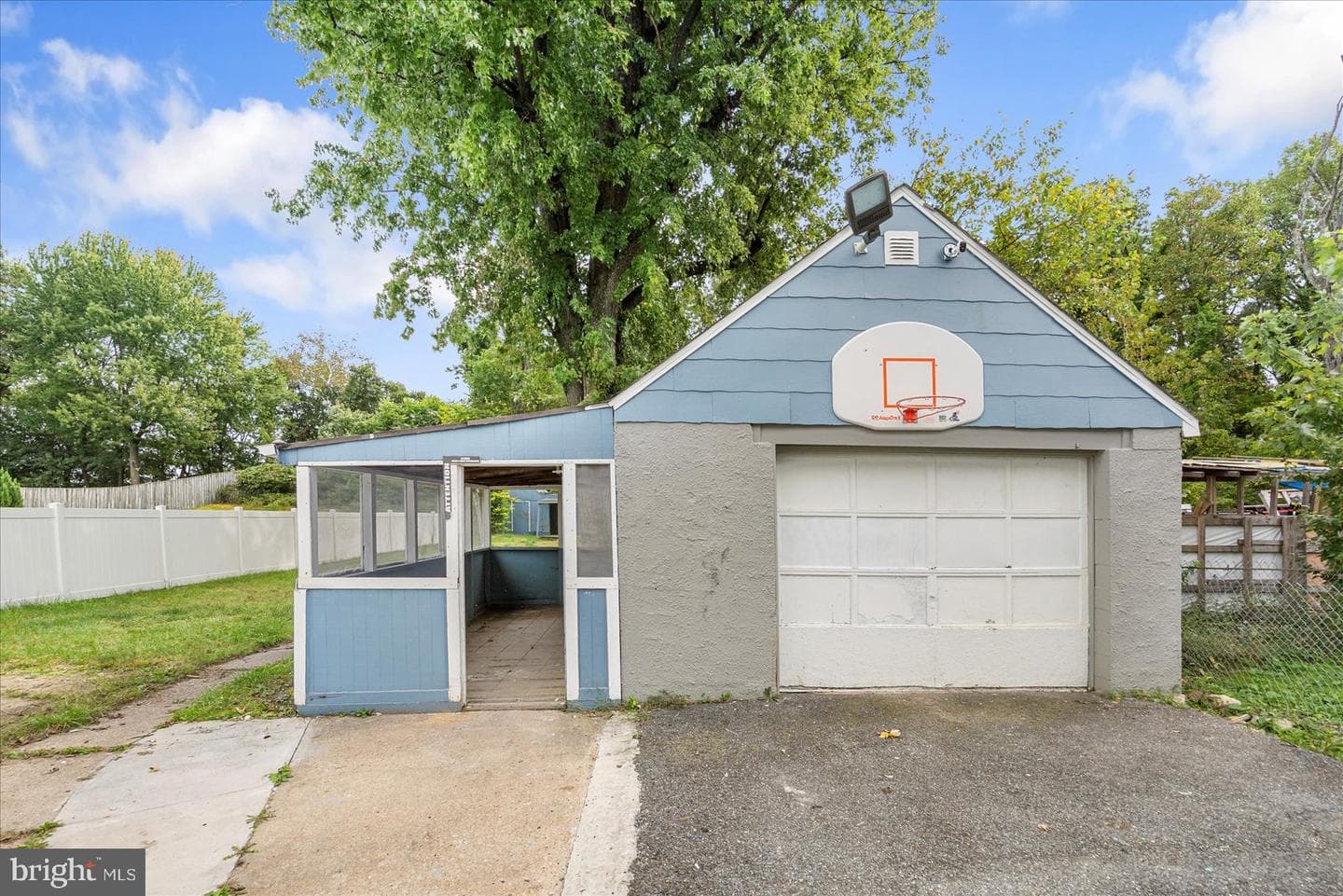 8029 Duvall Avenue photo 36