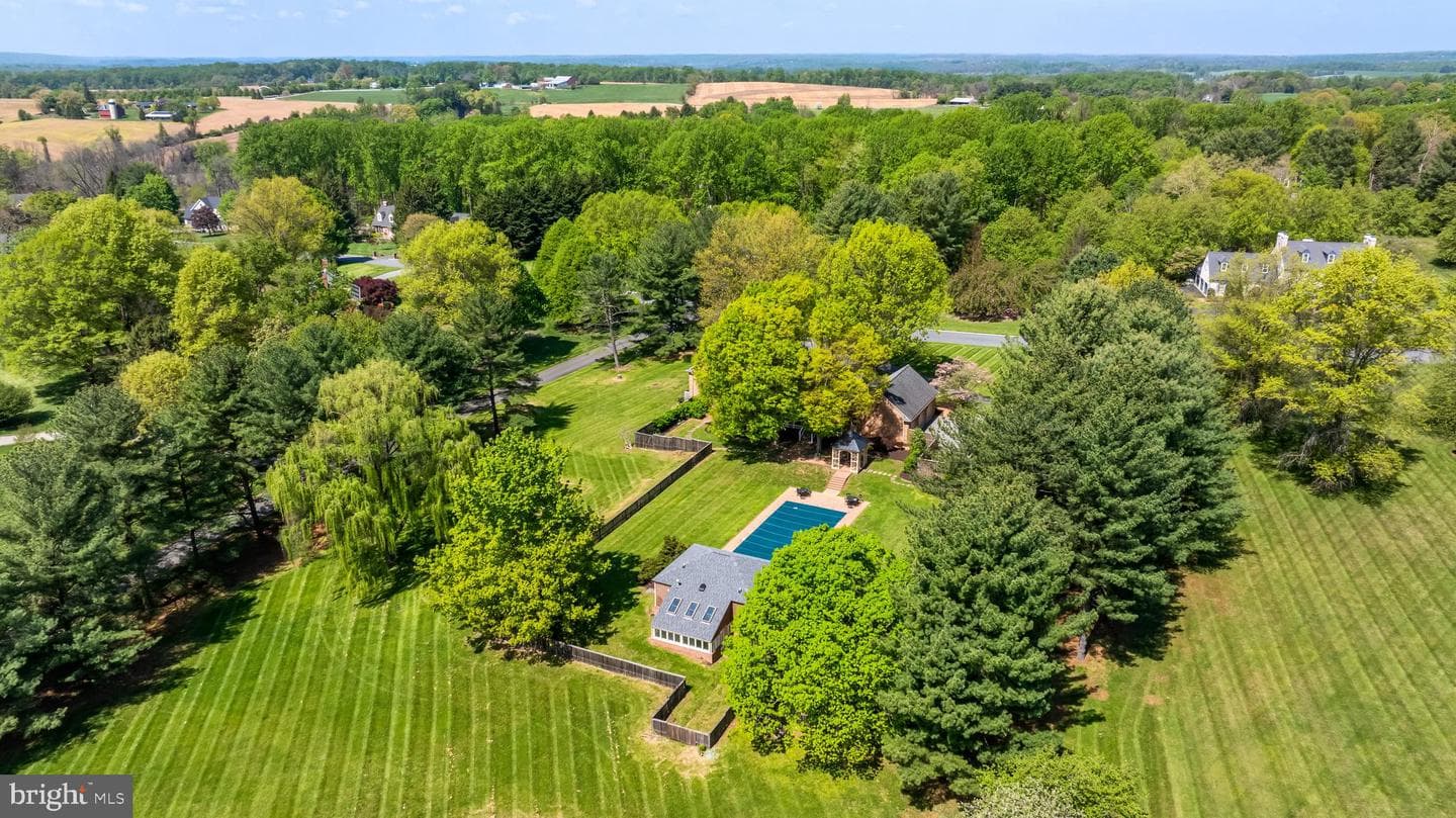 7 Glenberry Court photo 10