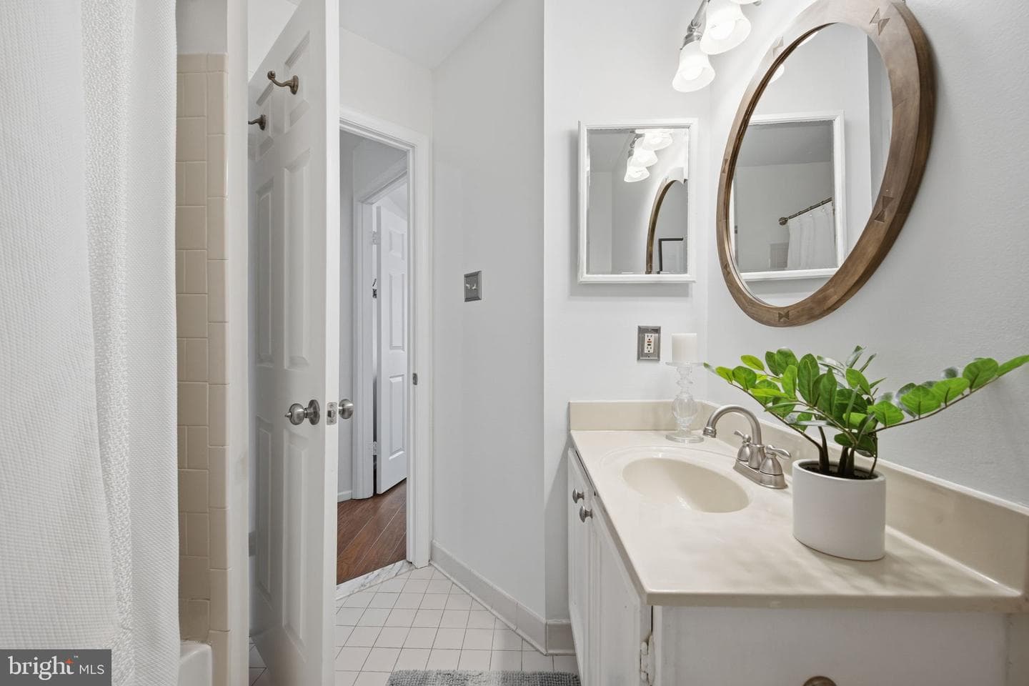 9 Roger Valley Court photo 32