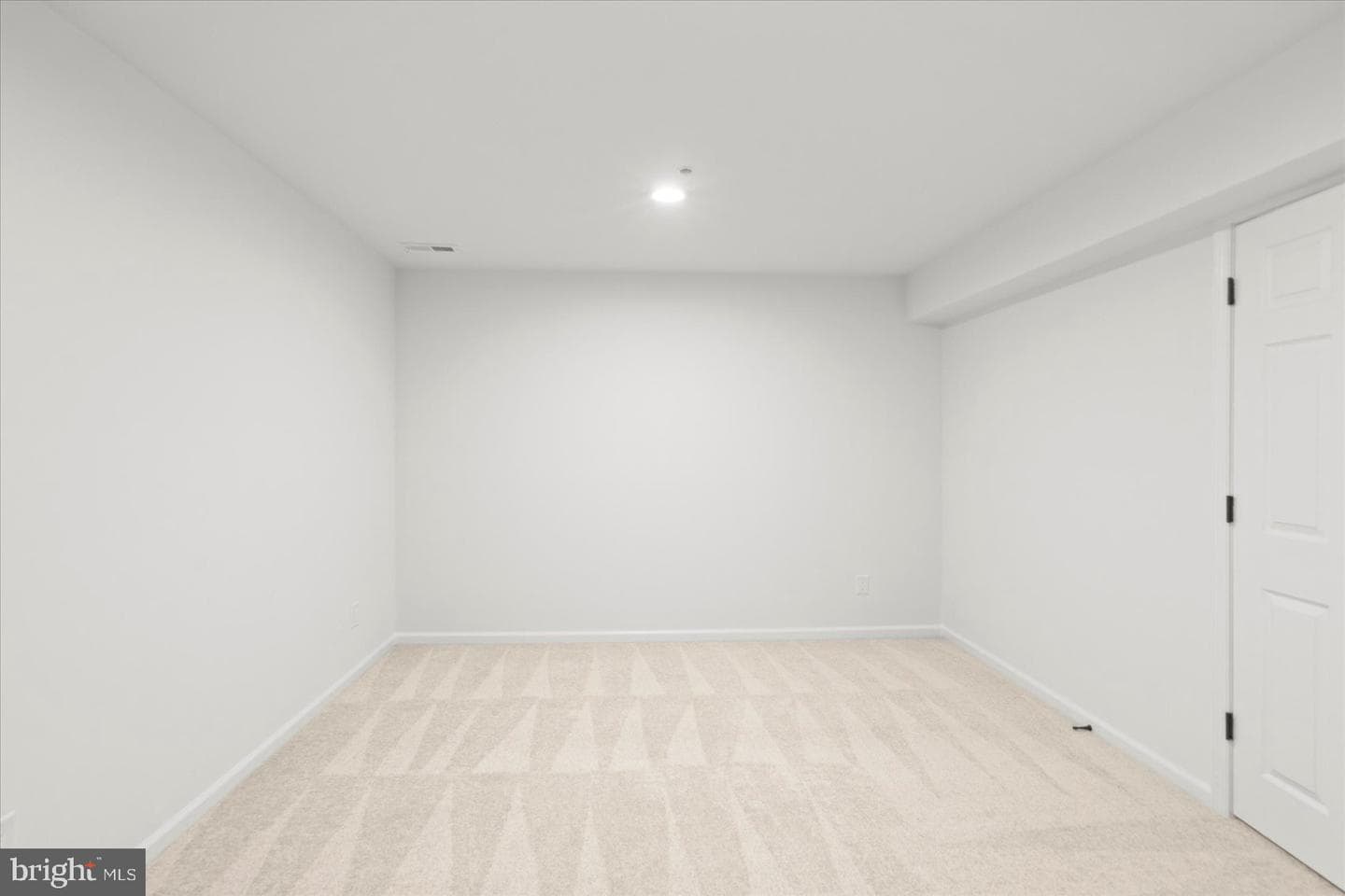 917 Gladway Road photo 26