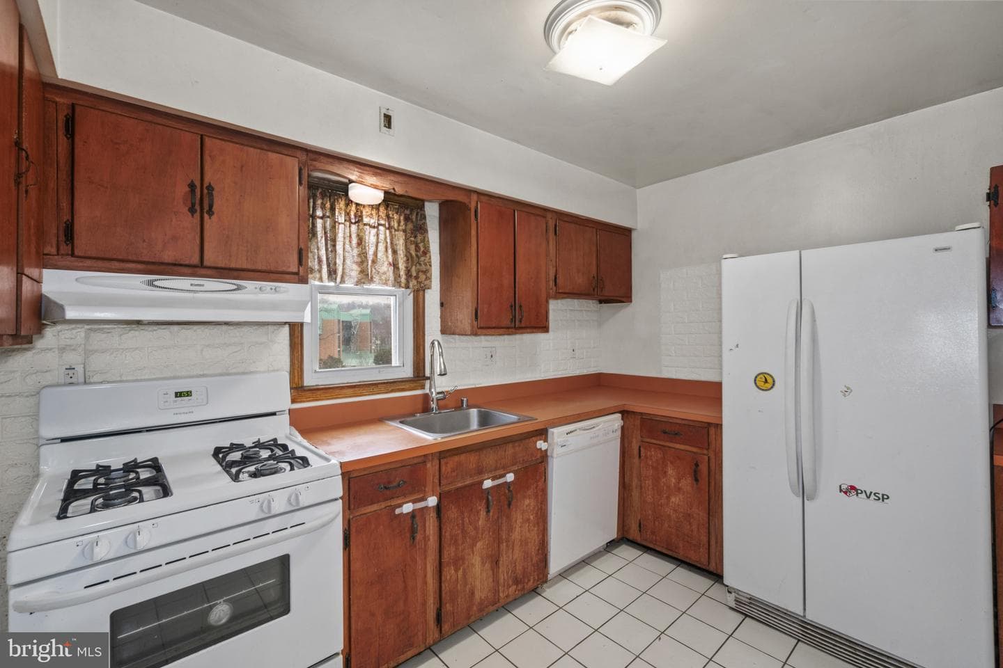 1710 Selma Avenue photo 9