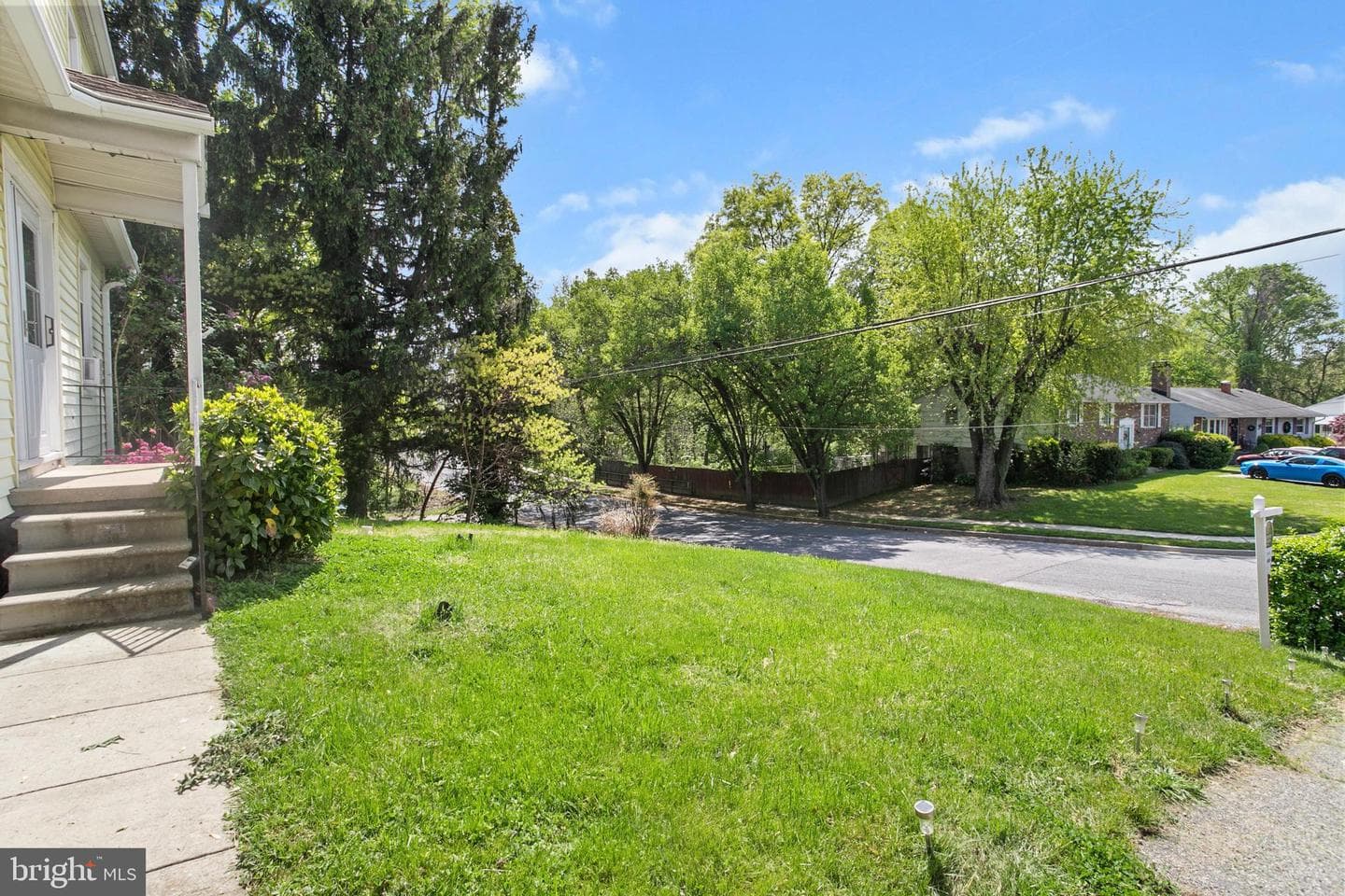 8633 Fowler Avenue photo 3