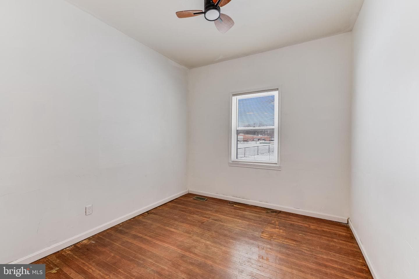 1502 Vesper Avenue photo 23