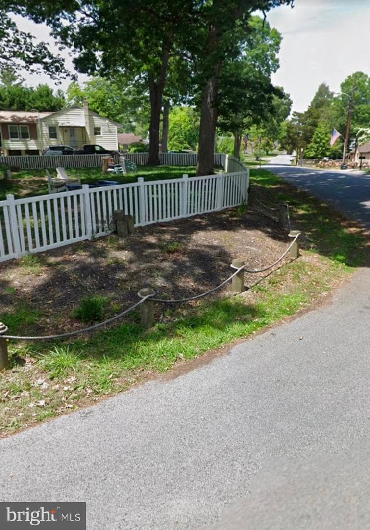 7051 Greenbank Road photo 12