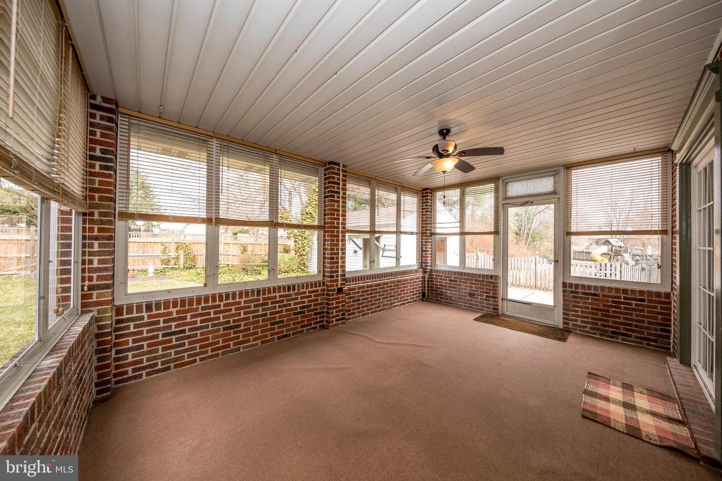 4300 Camellia photo 21