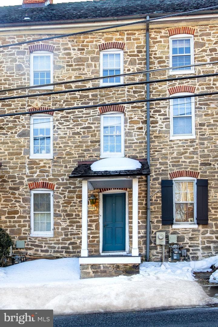 10108 Falls Road photo 55