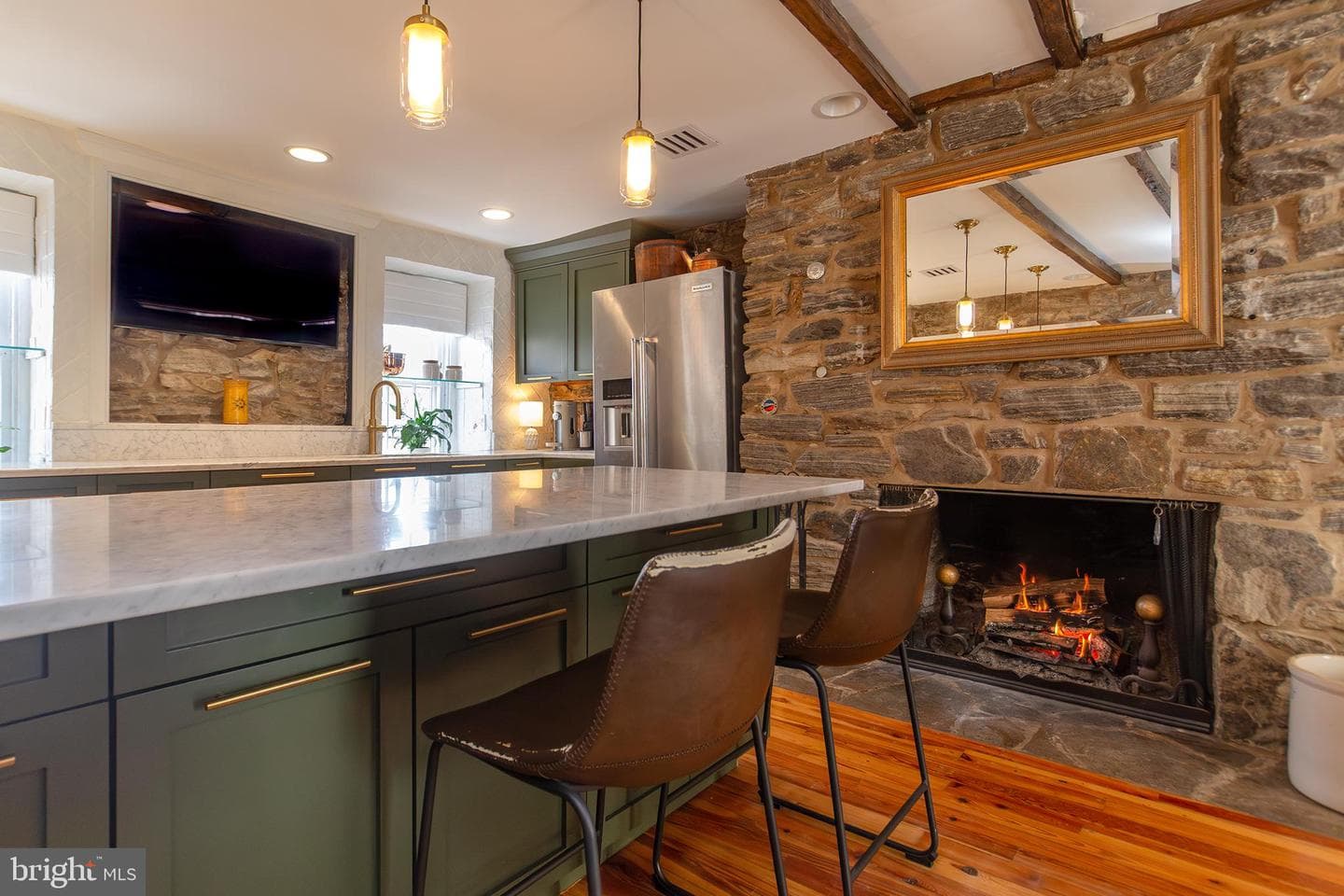 10108 Falls Road photo 7