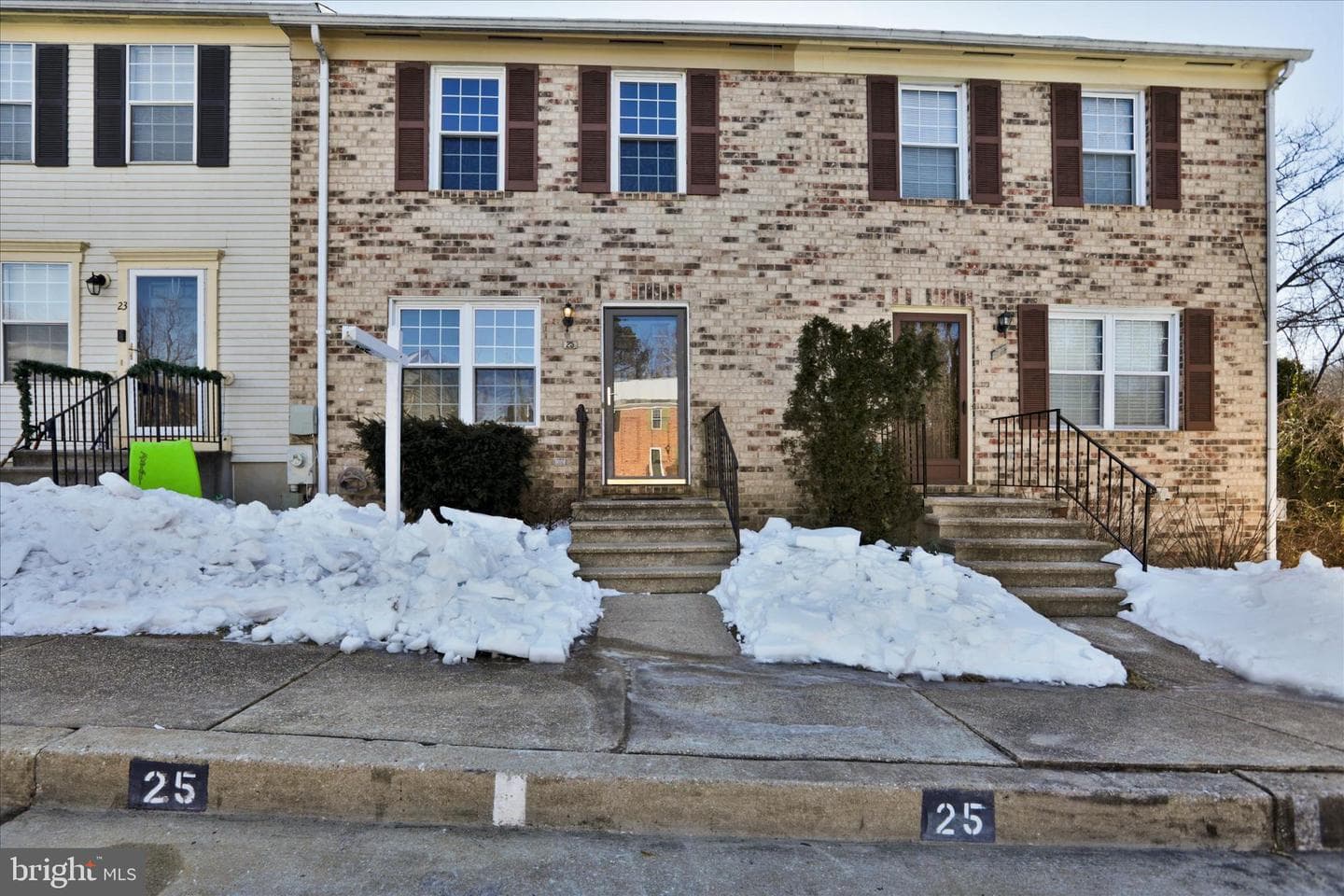 25 W End Court, Halethorpe